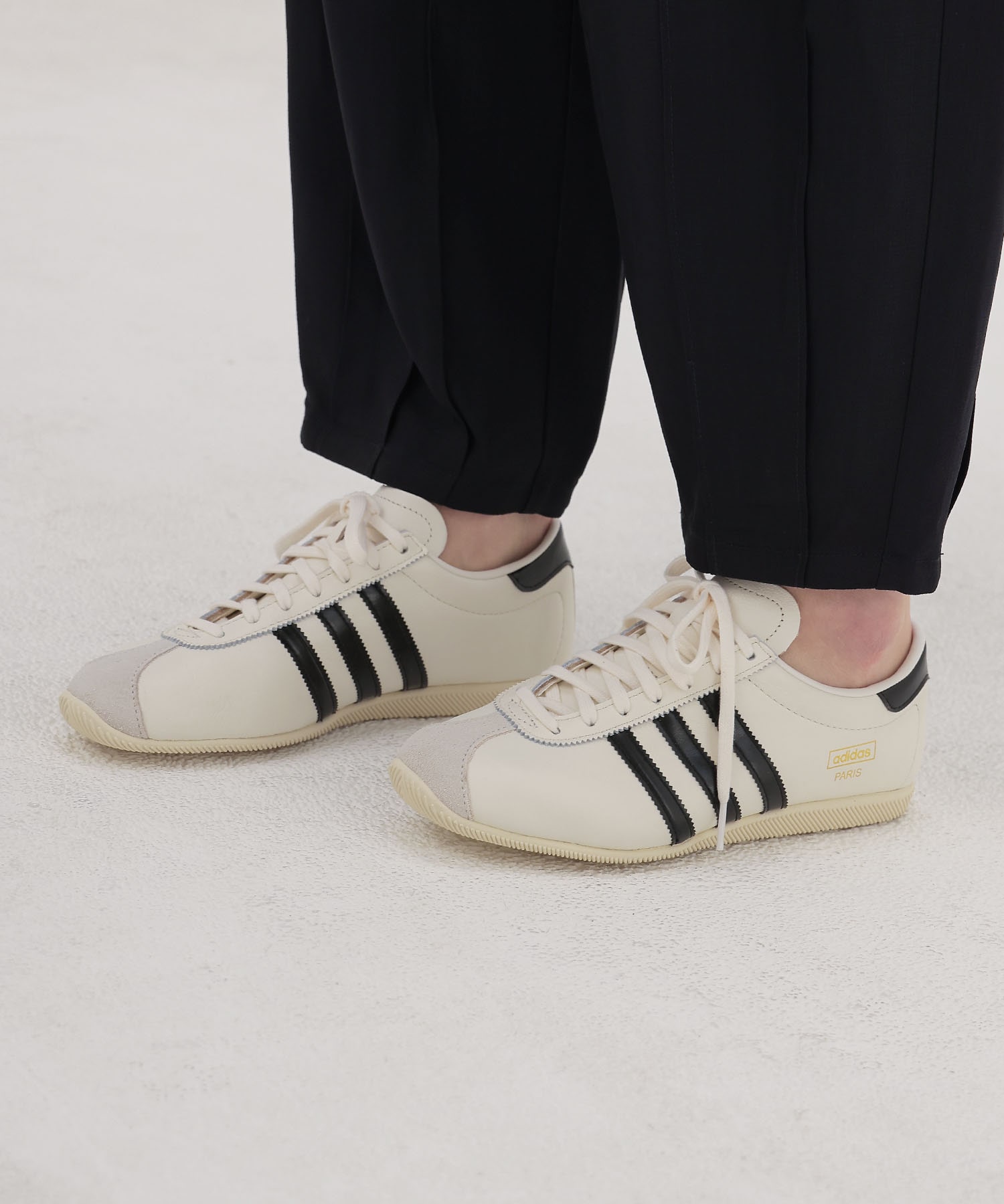 ＜adidas originals＞PARIS W