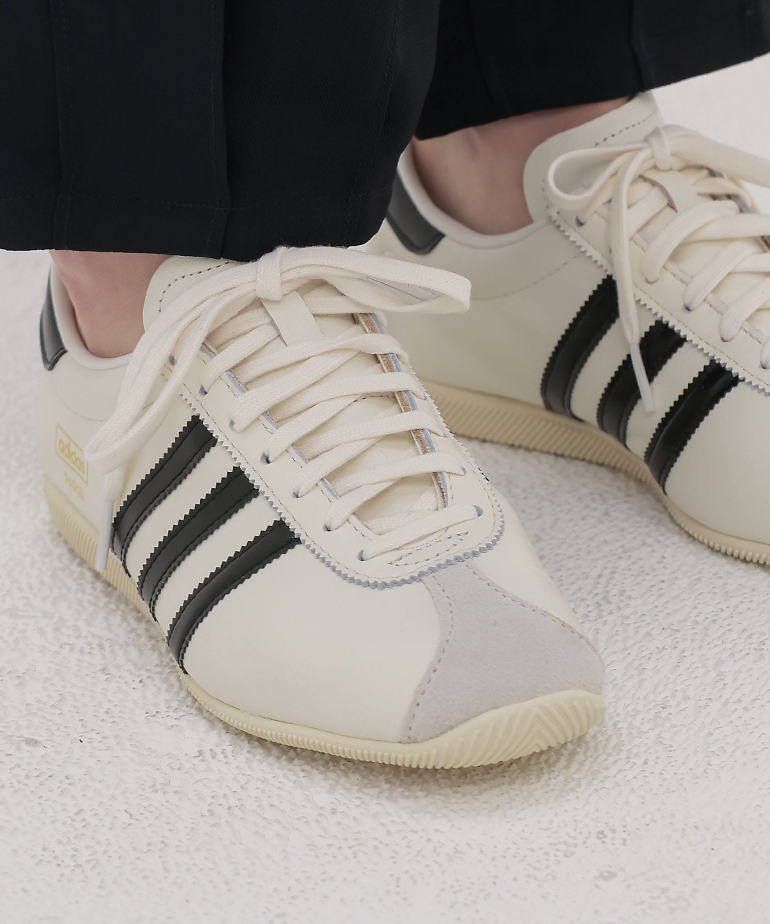 ＜adidas originals＞PARIS W