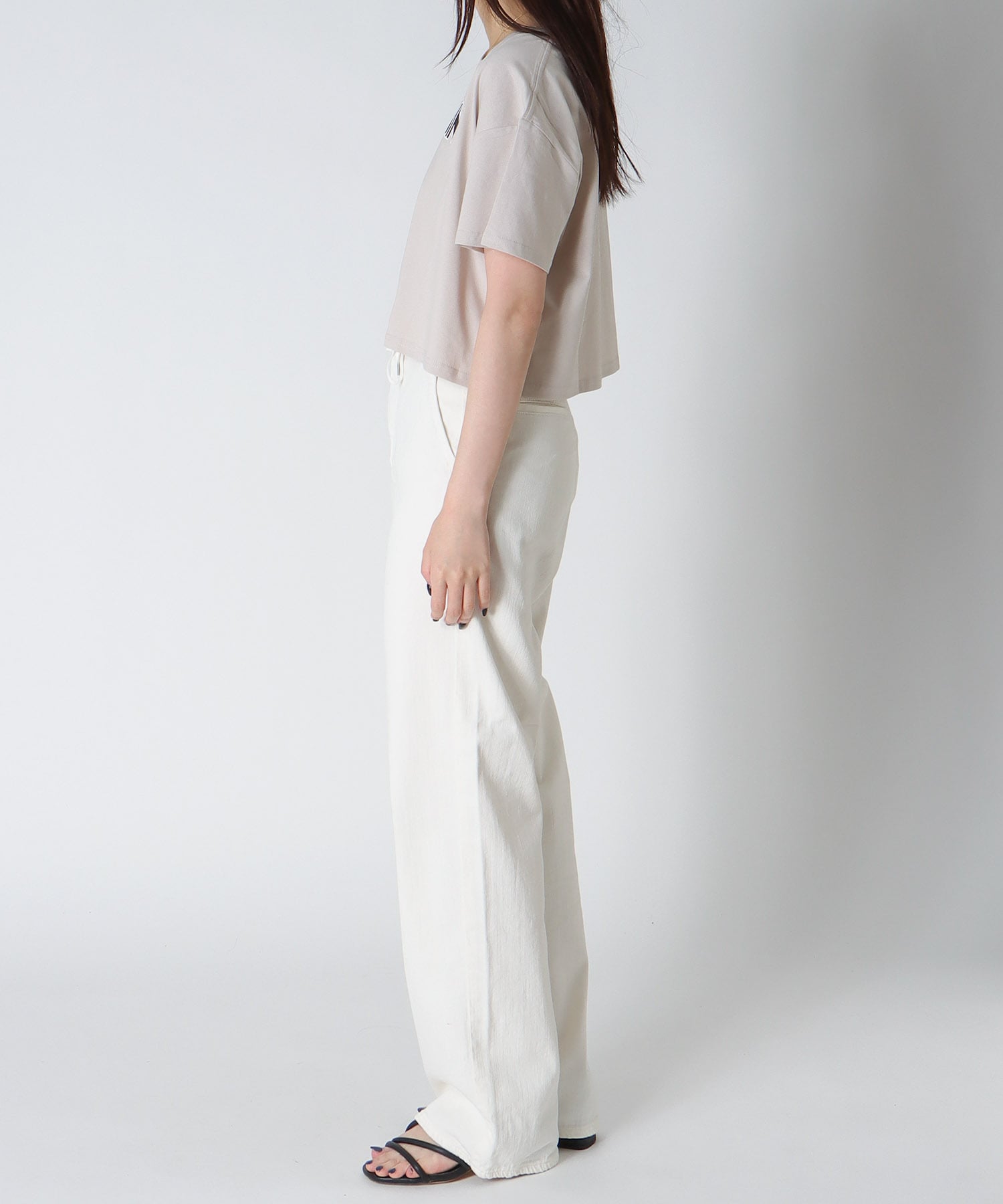 ＜BLACK SCORE＞MIU MIN CROPPED TEE