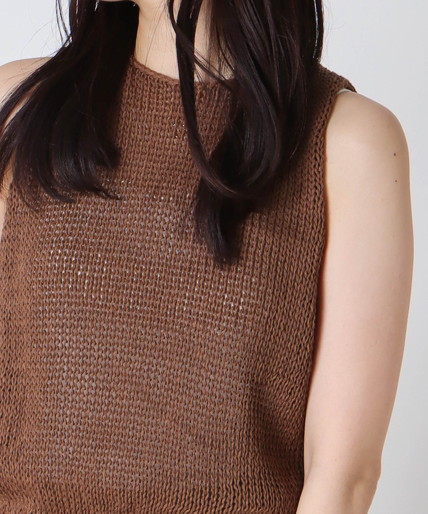 ＜uca＞hand-knit back tulip sleeveless top