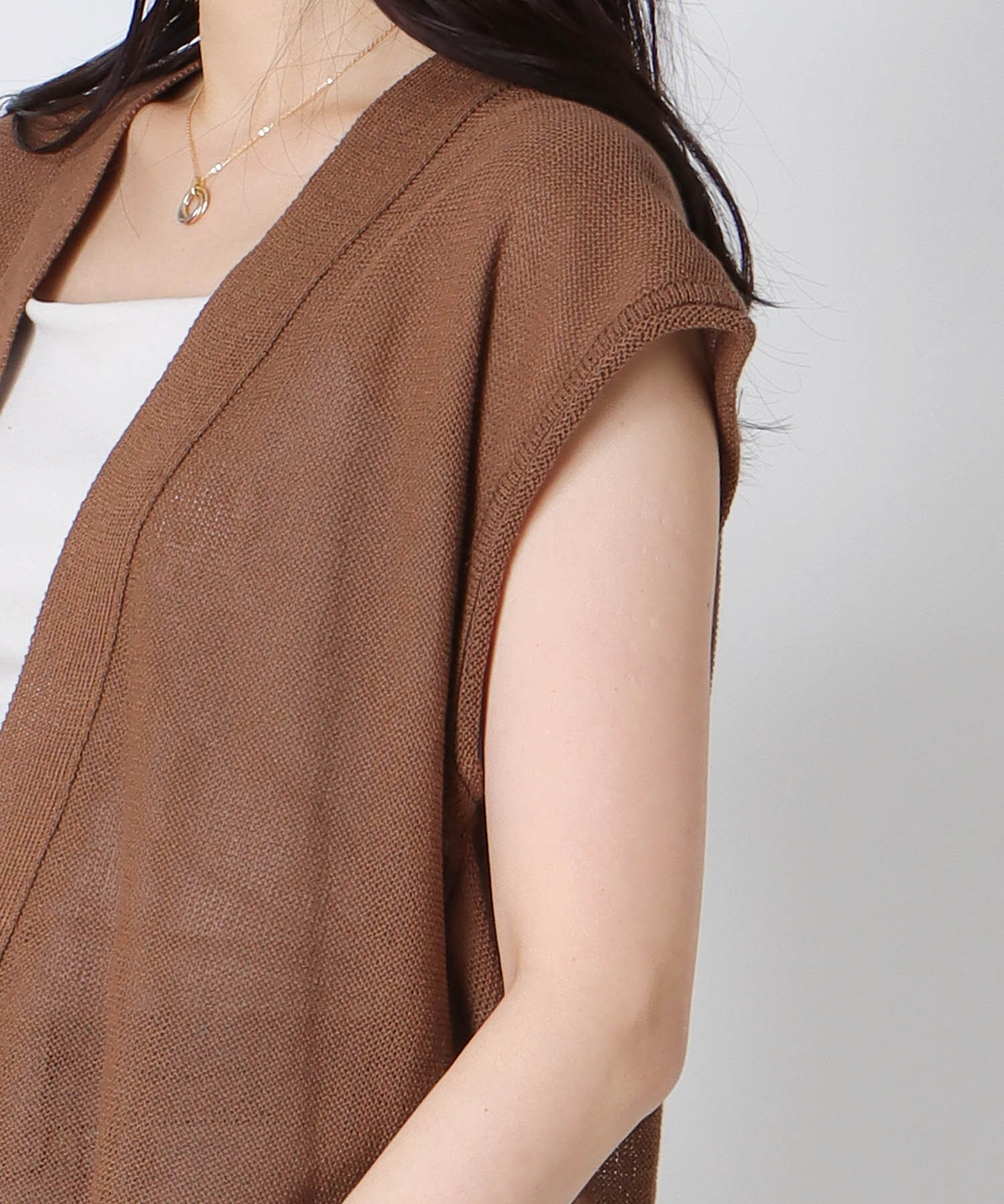 ＜uca＞sheer jersey vest