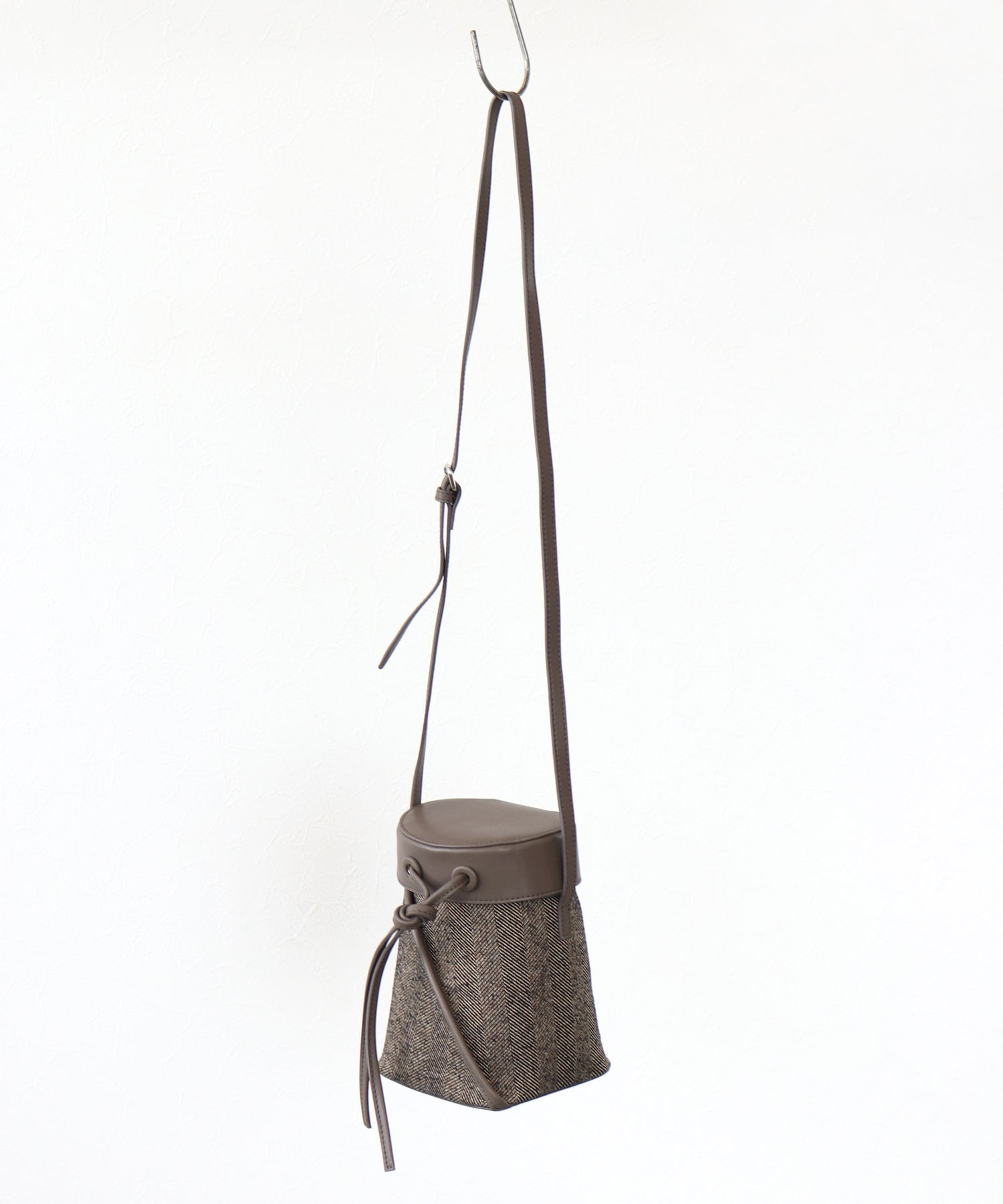 ＜the dilettante＞cover pochette tweed bag
