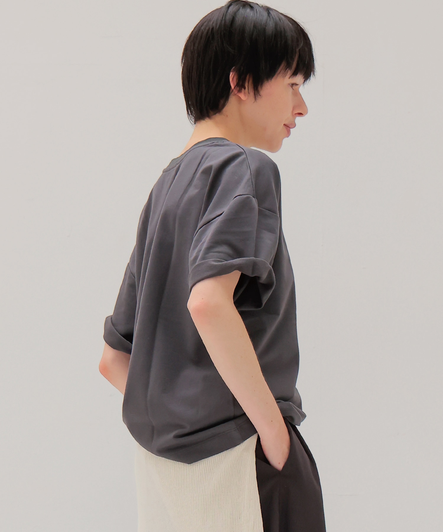 【限定】＜ミッキーマウス＞HAND SIGN TEE