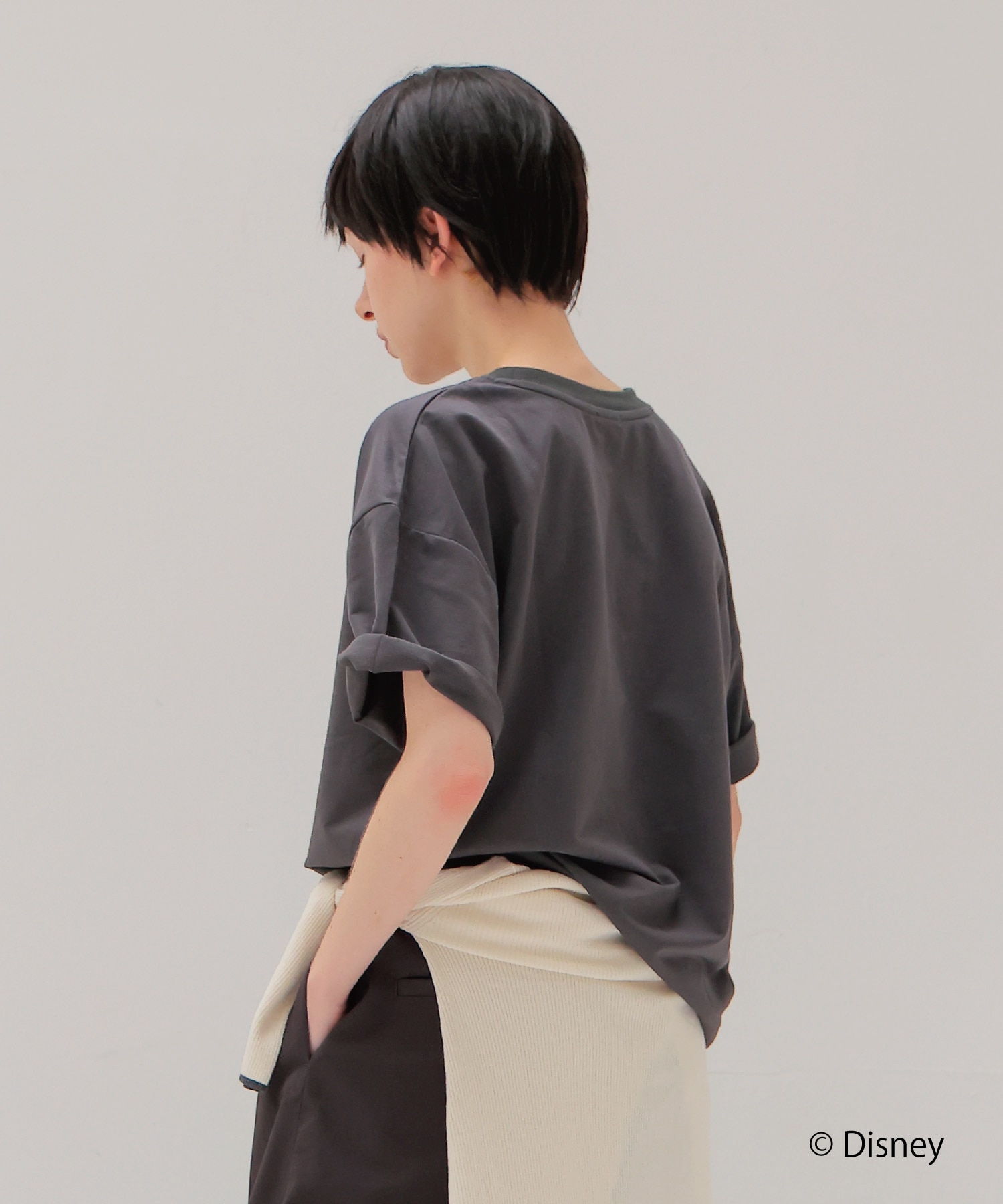 限定】＜ミッキーマウス＞HAND SIGN TEE | AND ON JIONE STORE