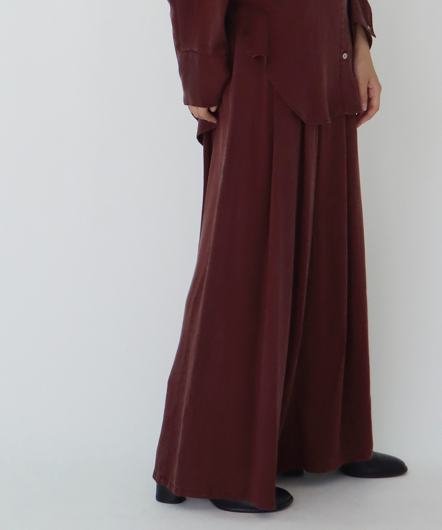 tencel tuck pants