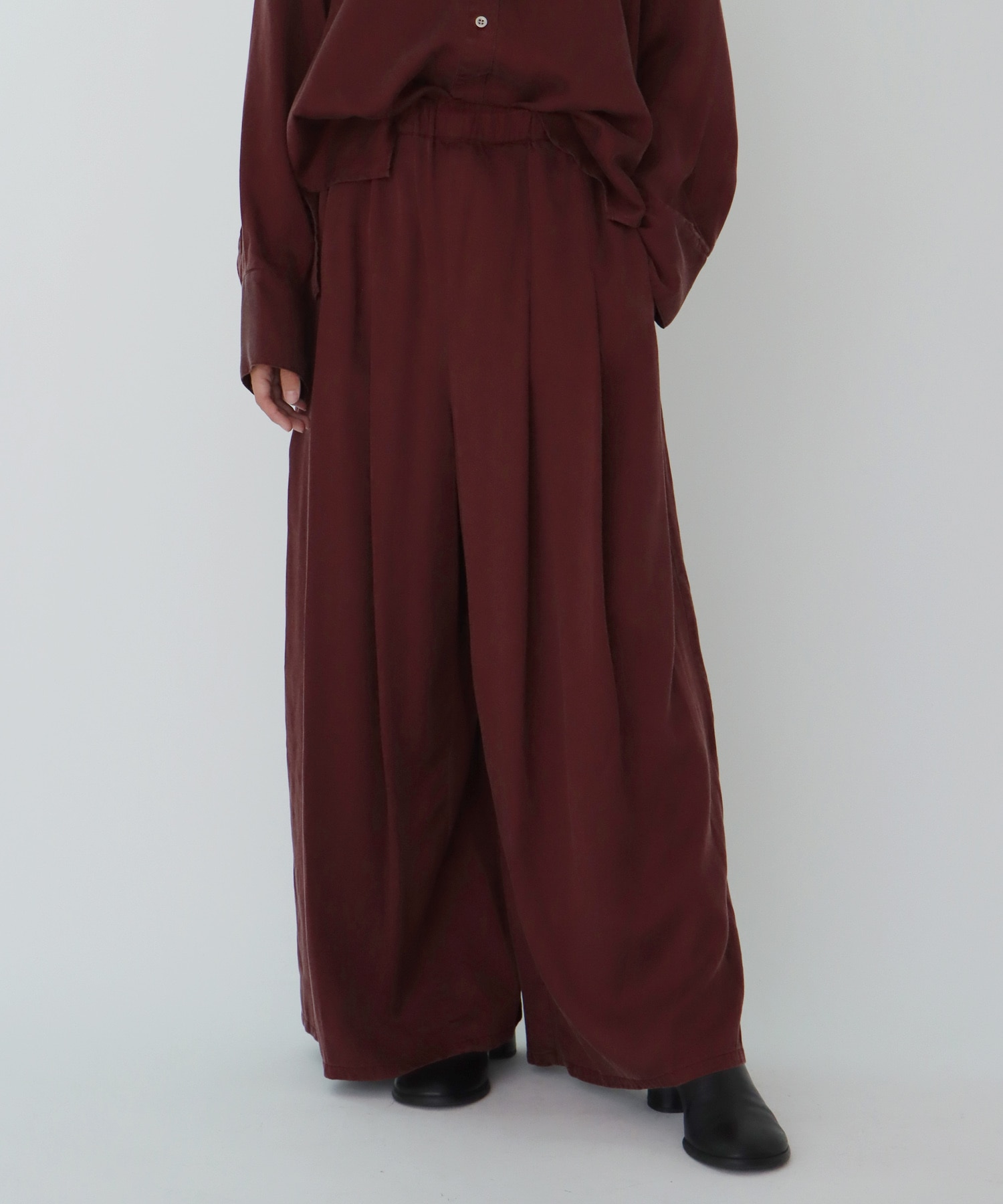 tencel tuck pants