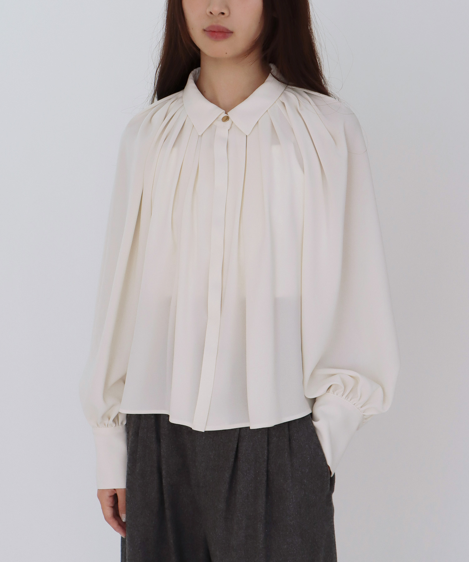 【B7/ベーセッツ】volume short blouse