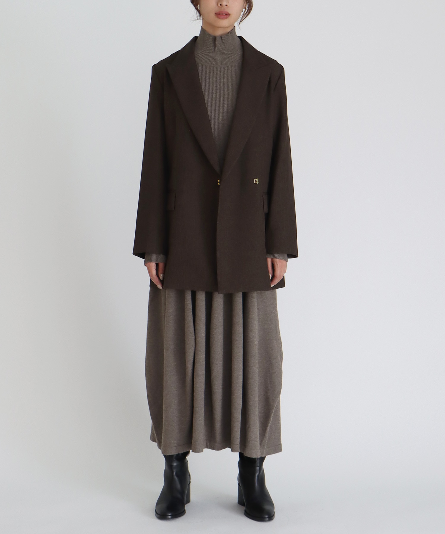 【B7/ベーセッツ】peaked lapel jacket