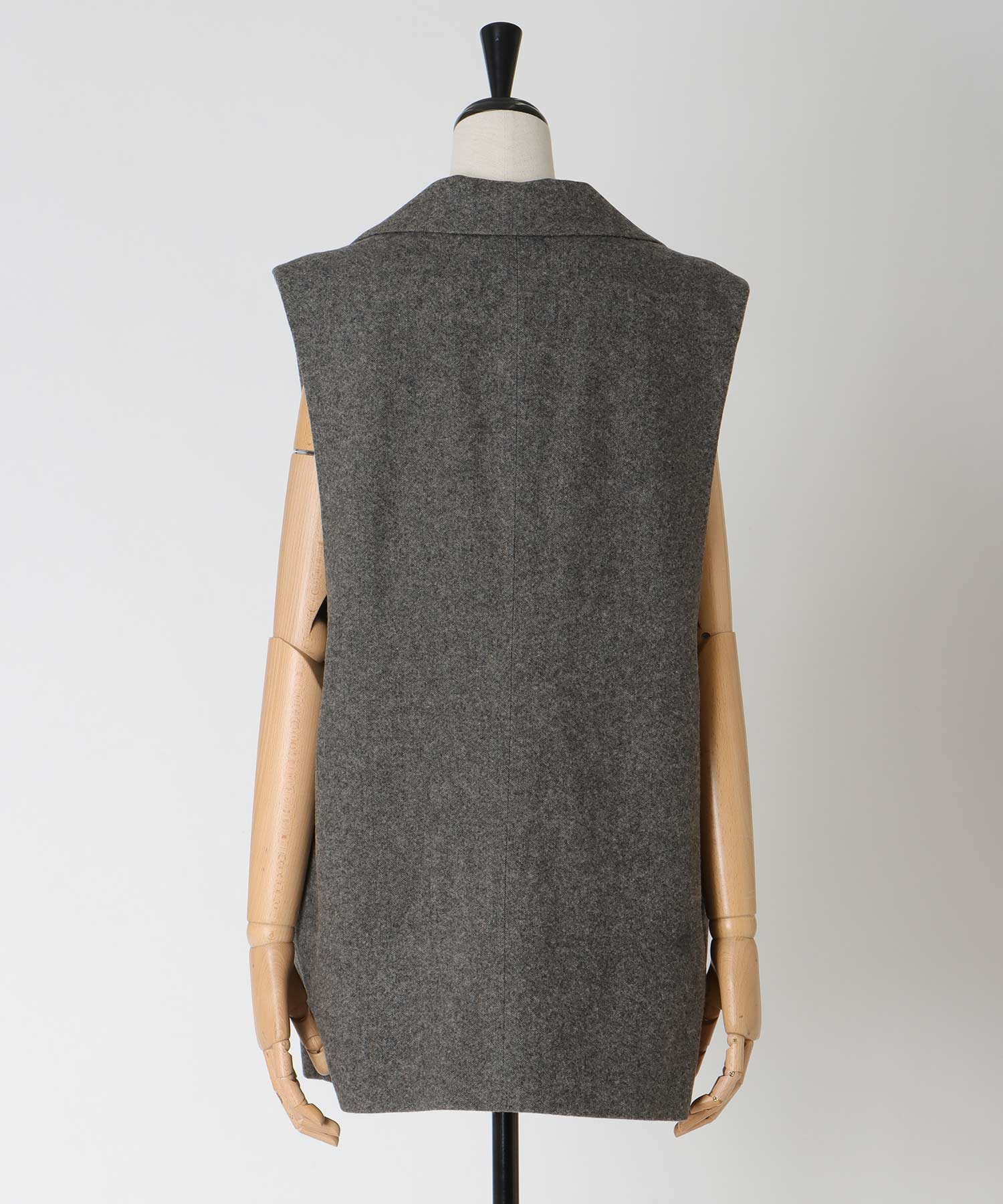 【B7/ベーセッツ】I line tweed gilet