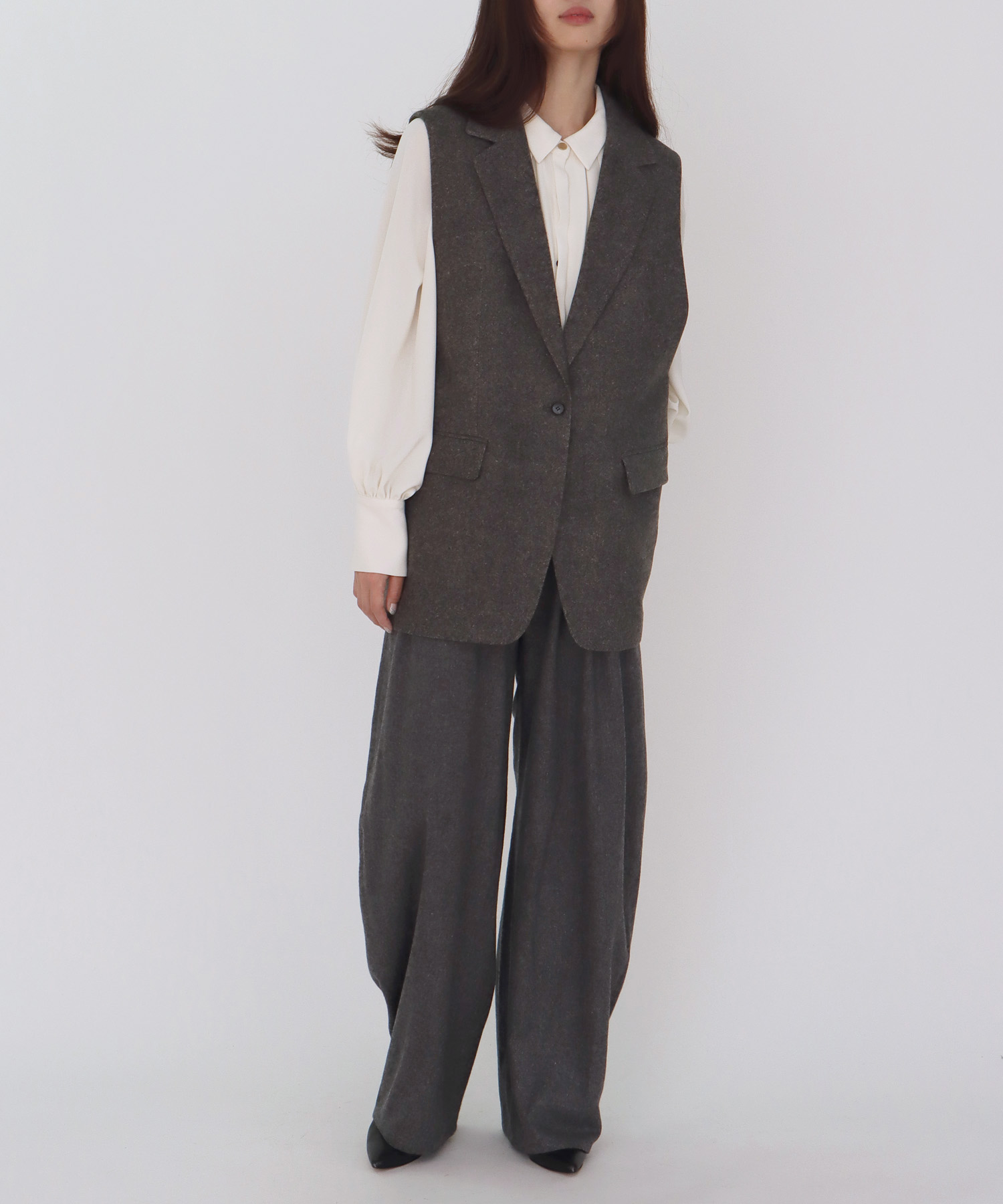 【B7/ベーセッツ】I line tweed gilet