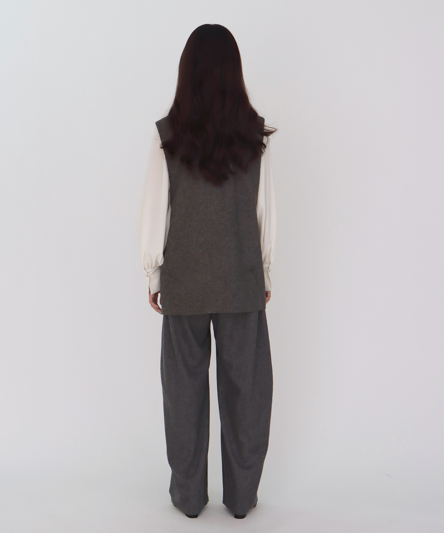 【B7/ベーセッツ】I line tweed gilet