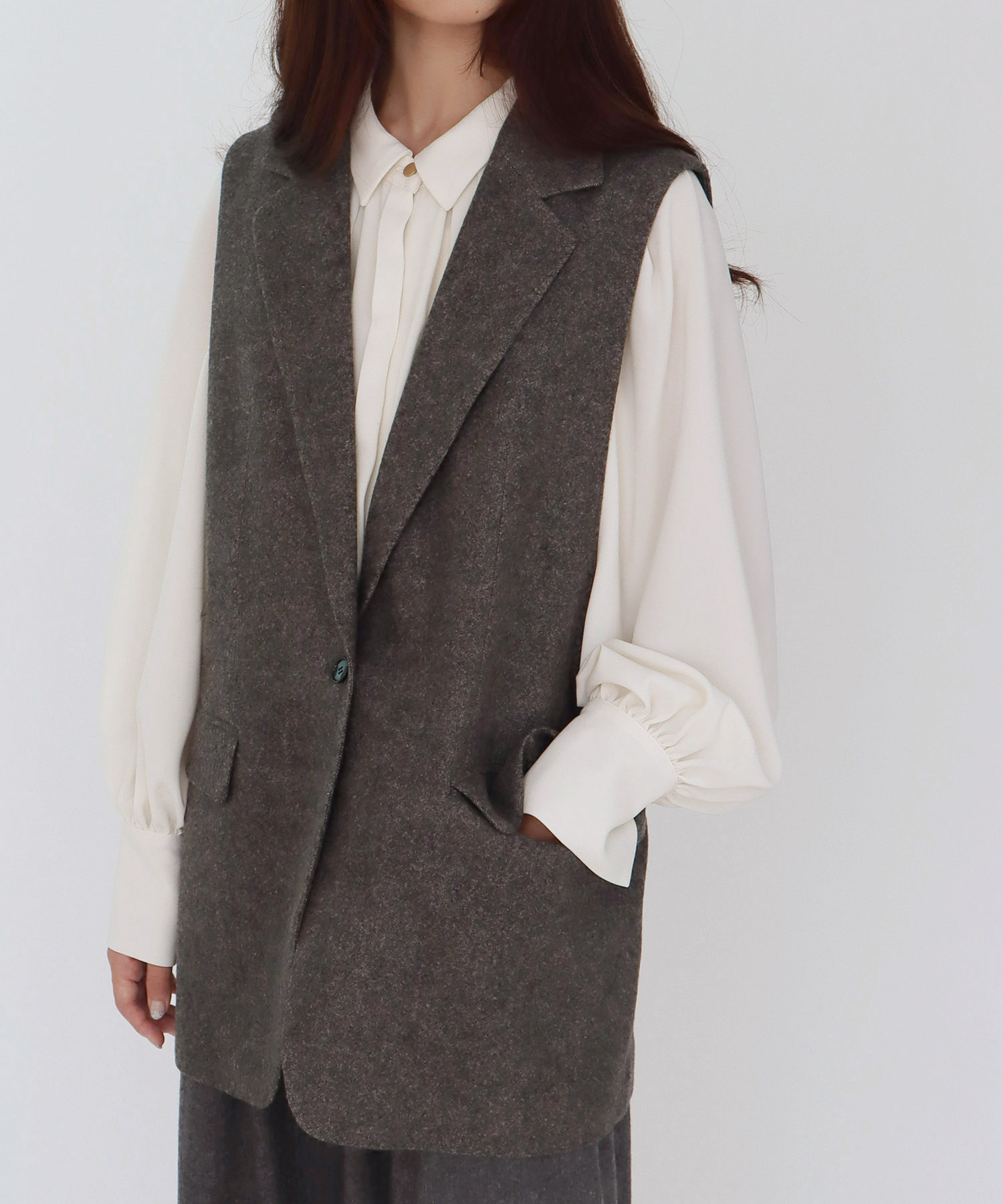 【B7/ベーセッツ】I line tweed gilet