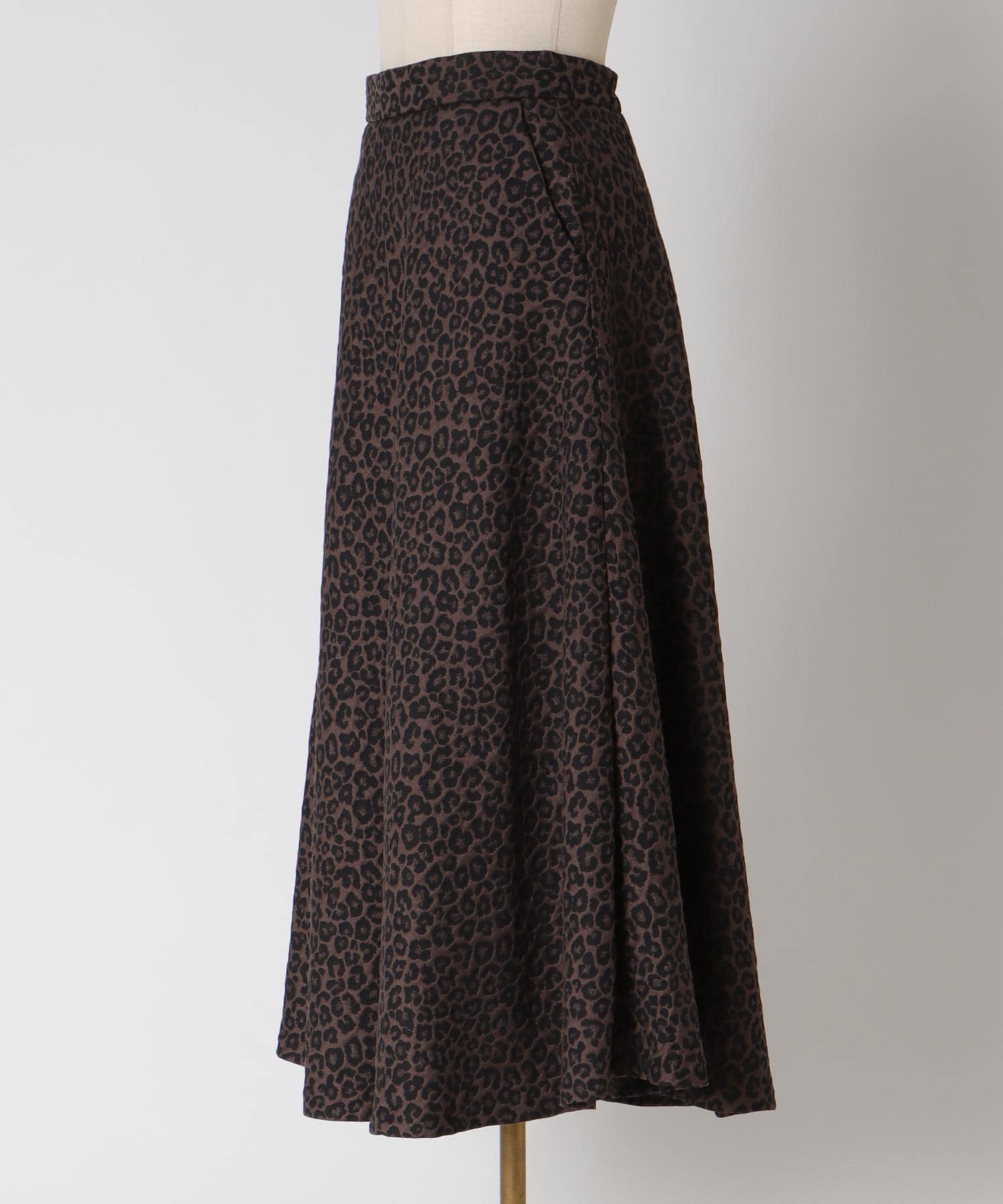 【B7/ベーセッツ】leopard jacquard skirt