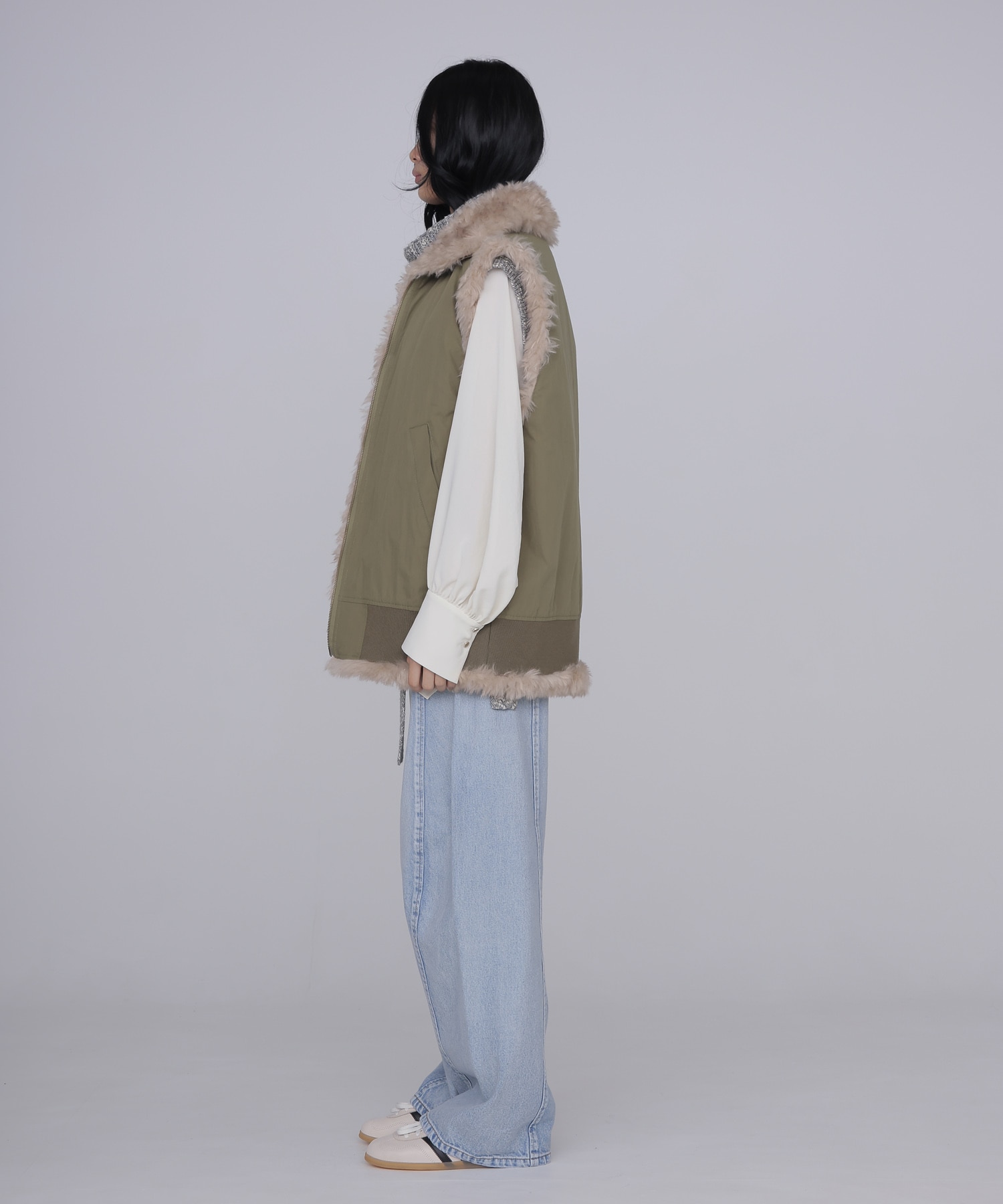 【venit/ヴェニット】REVERSIBLE FUR VEST