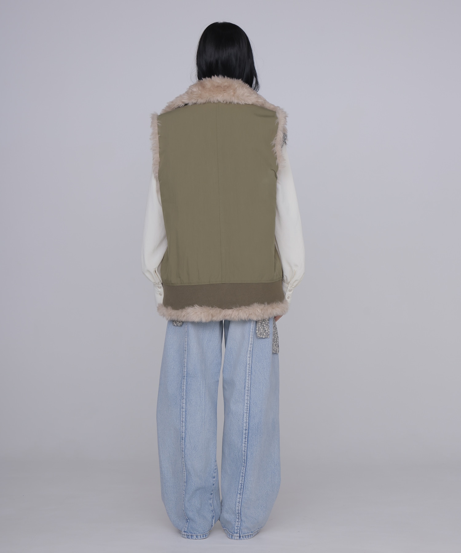 【venit/ヴェニット】REVERSIBLE FUR VEST