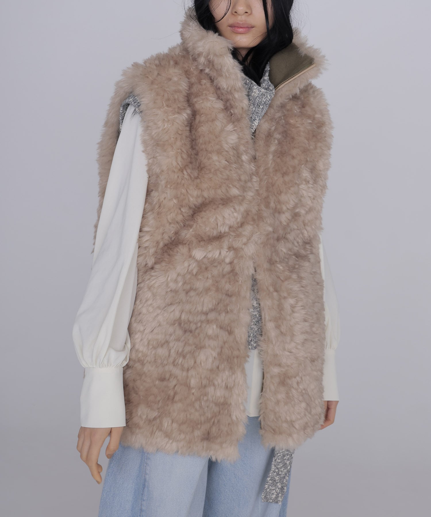 【venit/ヴェニット】REVERSIBLE FUR VEST