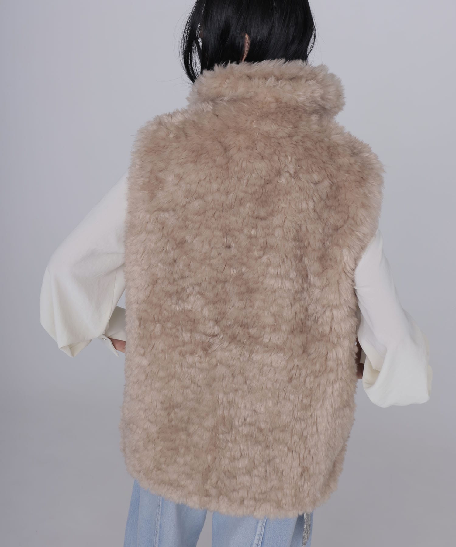 【venit/ヴェニット】REVERSIBLE FUR VEST