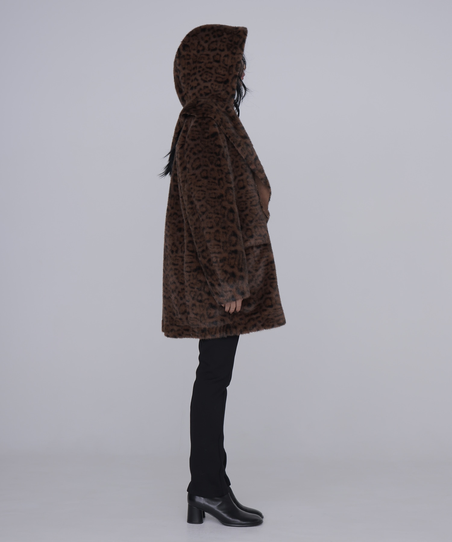 【venit/ヴェニット】LEOPARD COAT