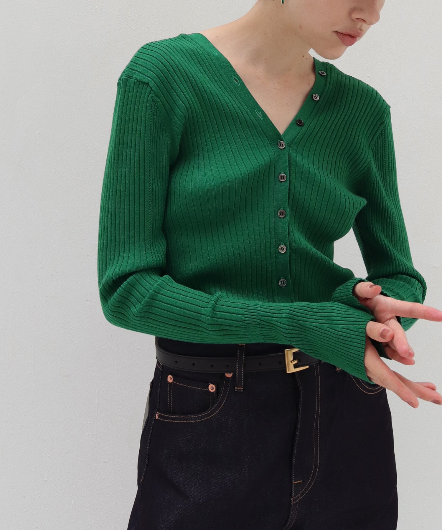 【venit/ヴェニット】ACETATE WOOL RIB VNECK PULL