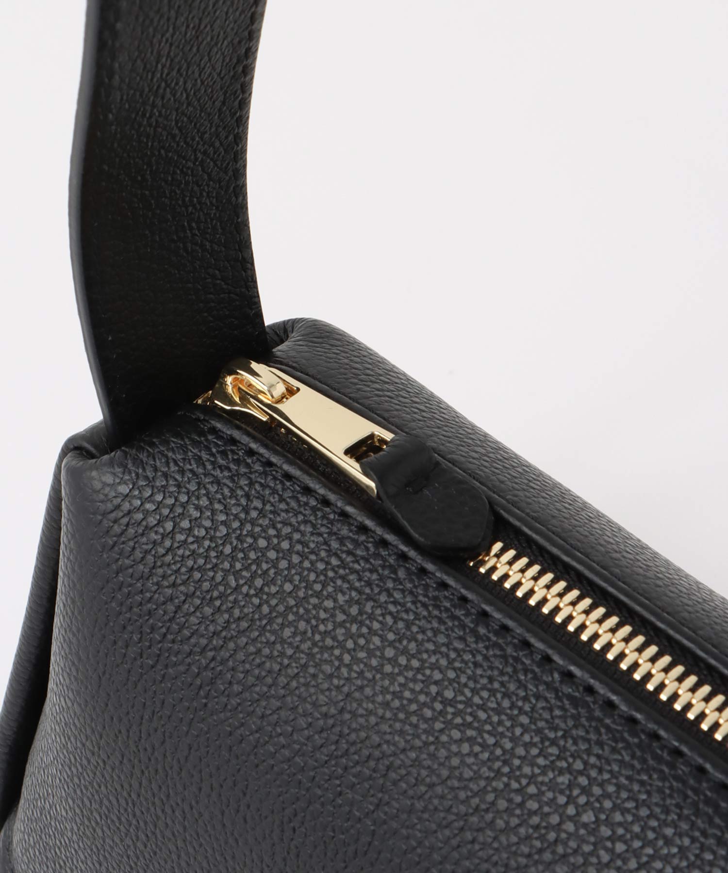 【CHRISTIAN VILLA/クリスチャンヴィラ】one strap shoulder bag