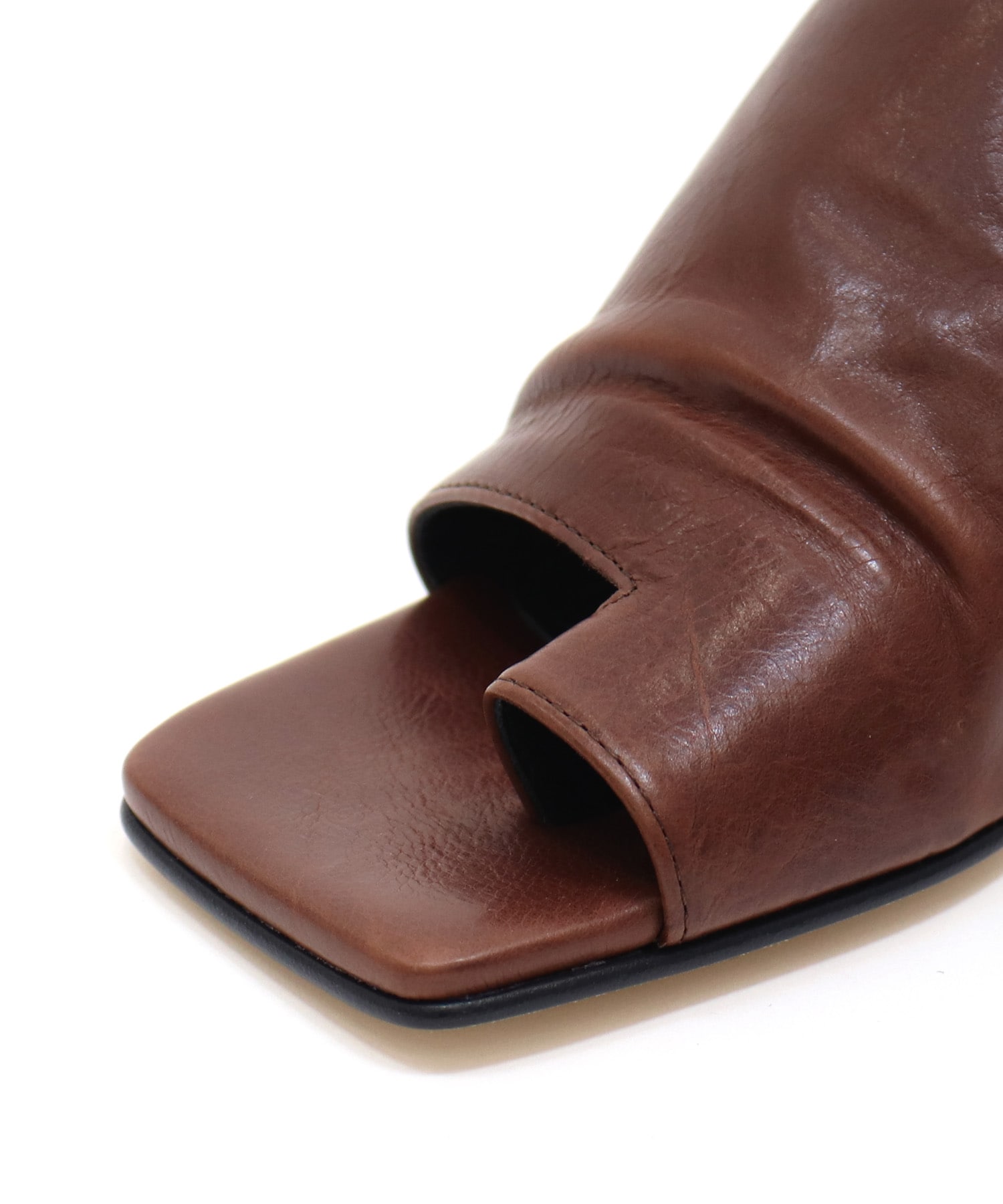 ＜FABIO RUSCONI＞square toe tongs chunky heel sandal