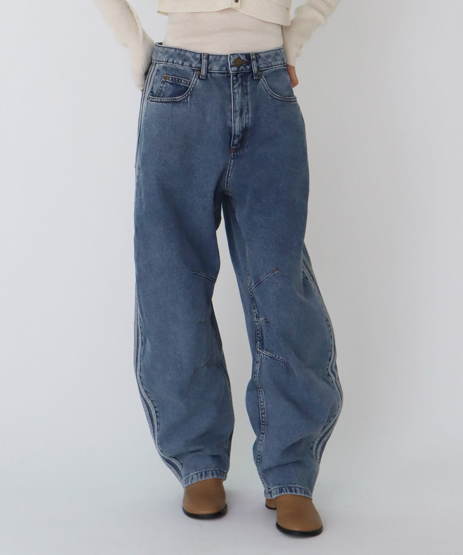 【adidas Originals/アディダスオリジナルス】SST LOOSE DENIM PANTS