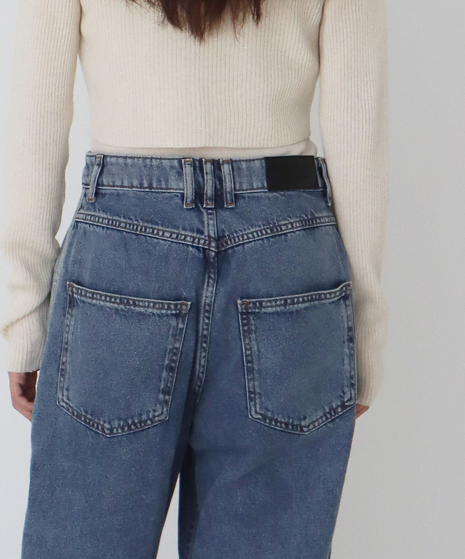 【adidas Originals/アディダスオリジナルス】SST LOOSE DENIM PANTS