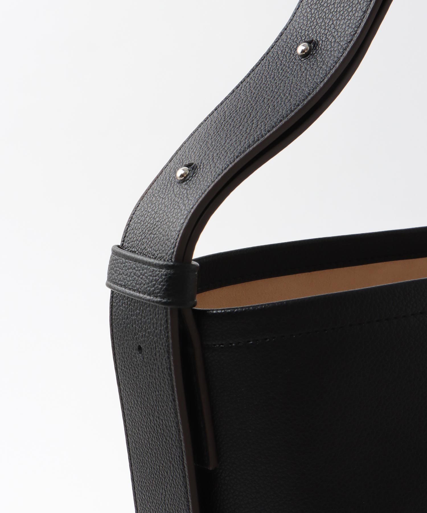 【&MyuQ/アンドミューク】JUNO light shoulder bag