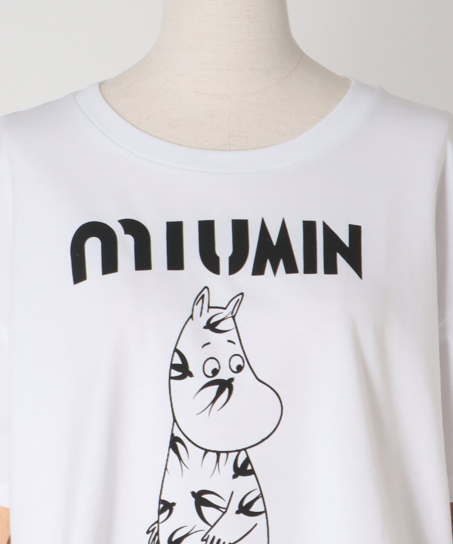 ＜BLACK SCORE＞MIU MIN CROPPED TEE