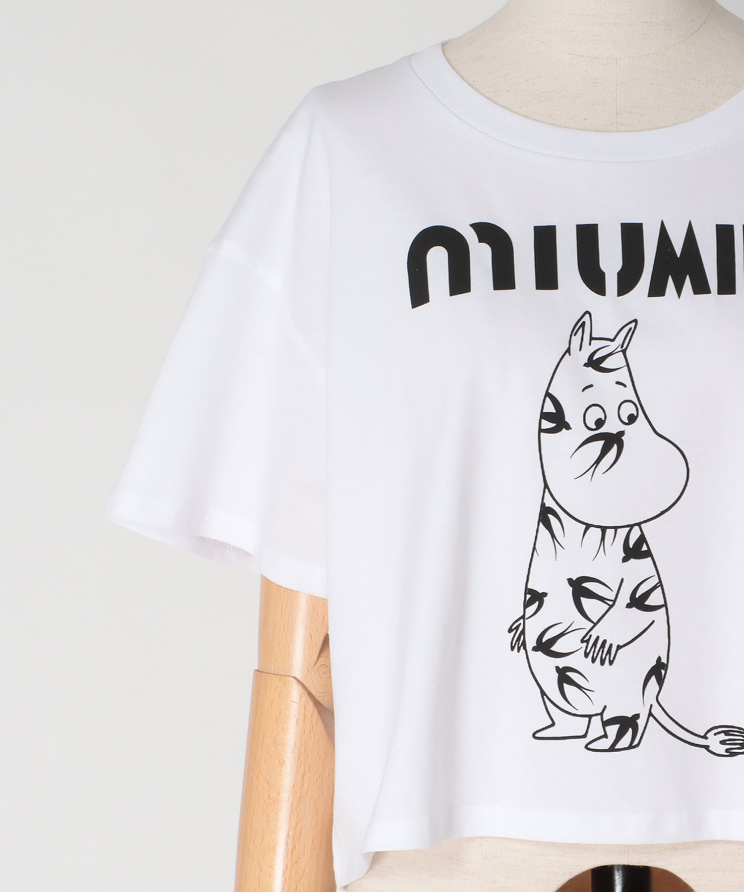 ＜BLACK SCORE＞MIU MIN CROPPED TEE