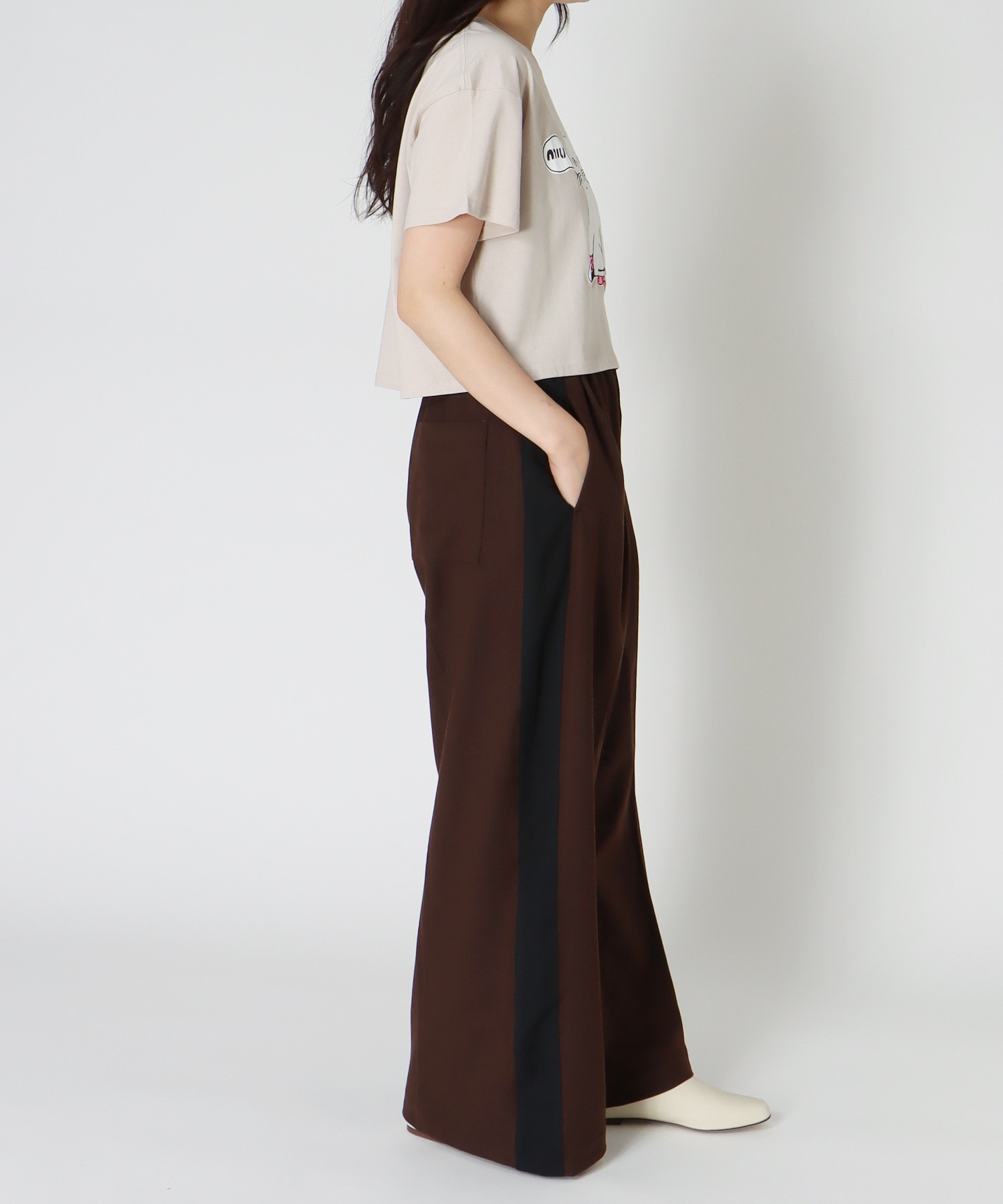＜BLACK SCORE＞MIU MIU CATS CROPPED TEE