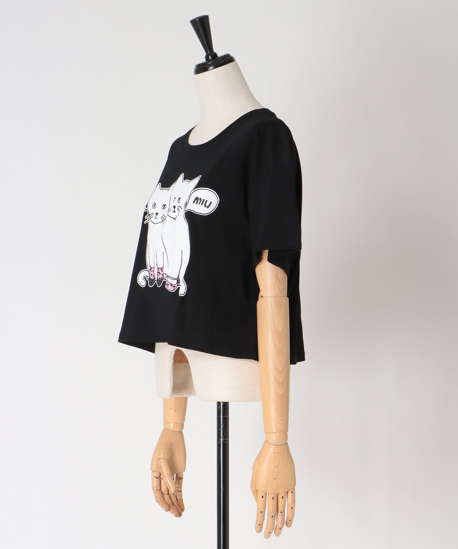 ＜BLACK SCORE＞MIU MIU CATS CROPPED TEE