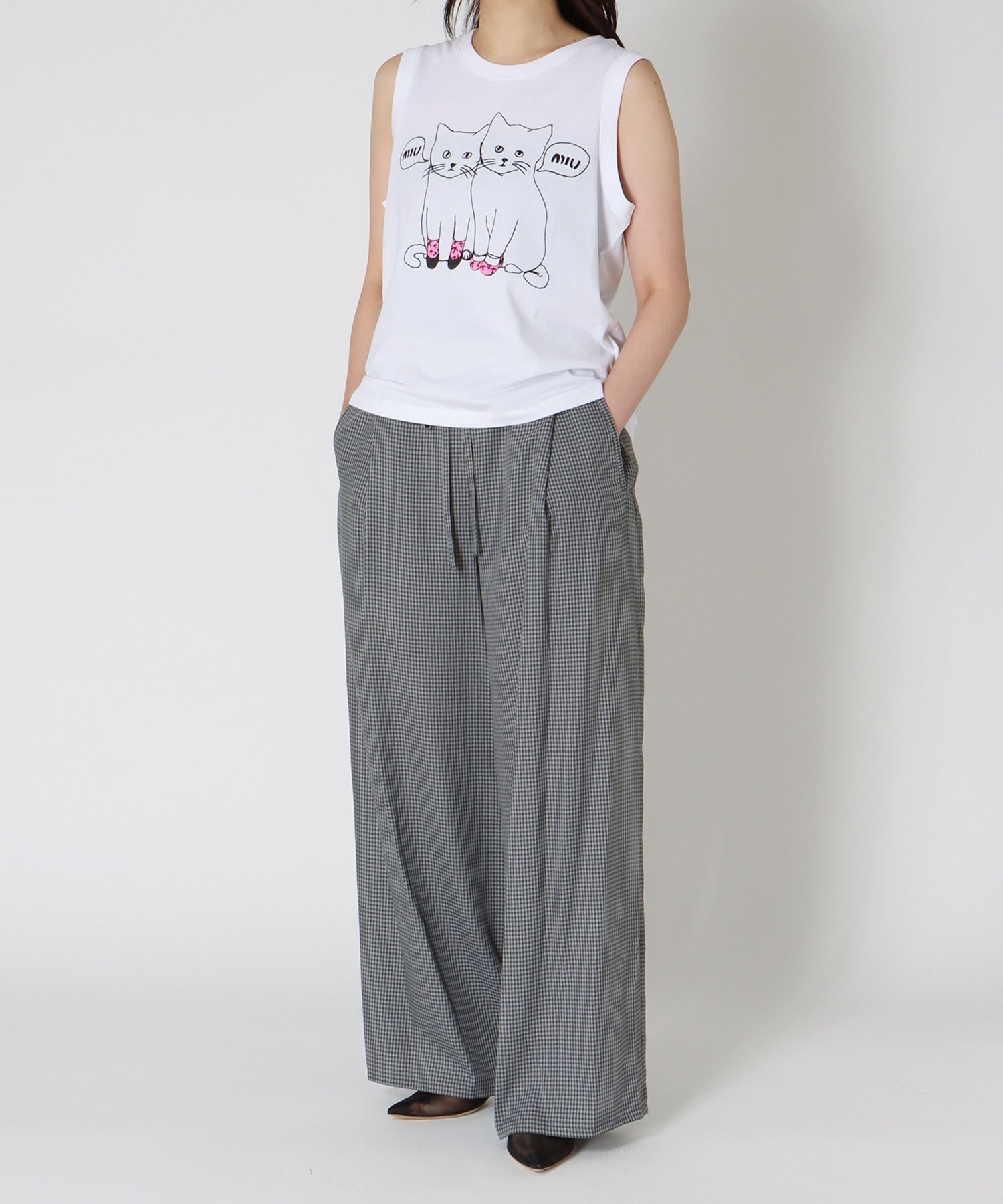 BLACK SCORE＞MIU MIU CATS TANK | AND ON JIONE STORE（アンドオン