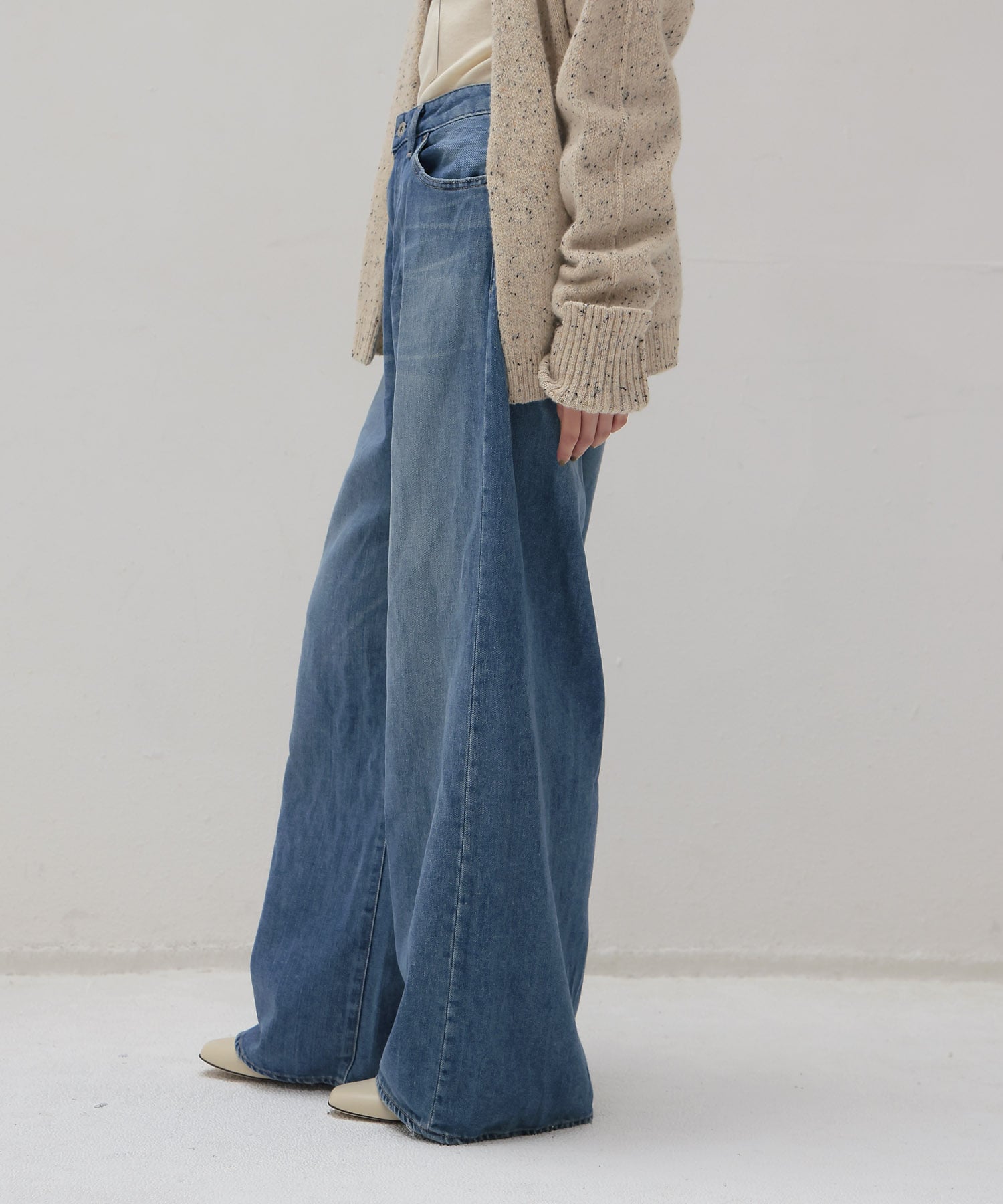 【JAPAN BLUE JEANS/ジャパンブルージーンズ】Light Loose jeans 9oz