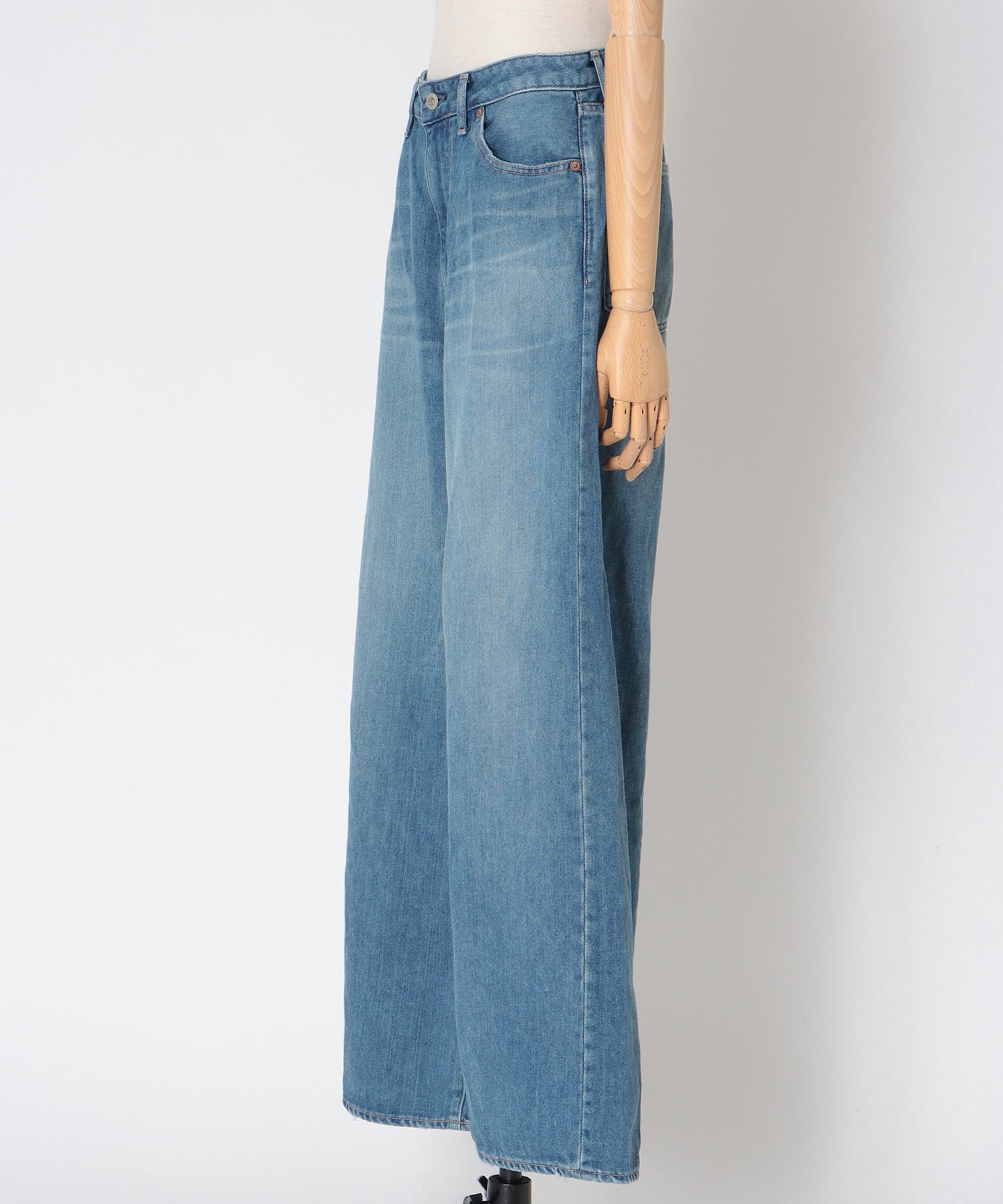 【JAPAN BLUE JEANS/ジャパンブルージーンズ】Light Loose jeans 9oz