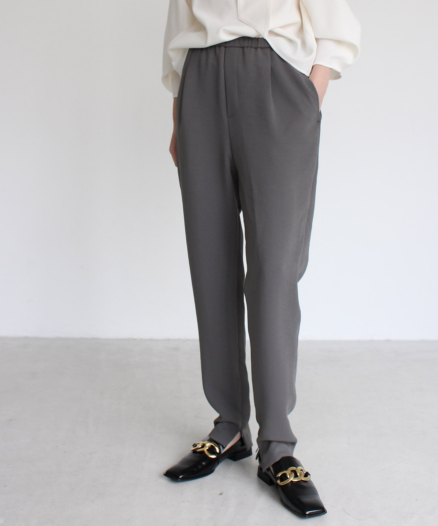 staple shrink slit pants