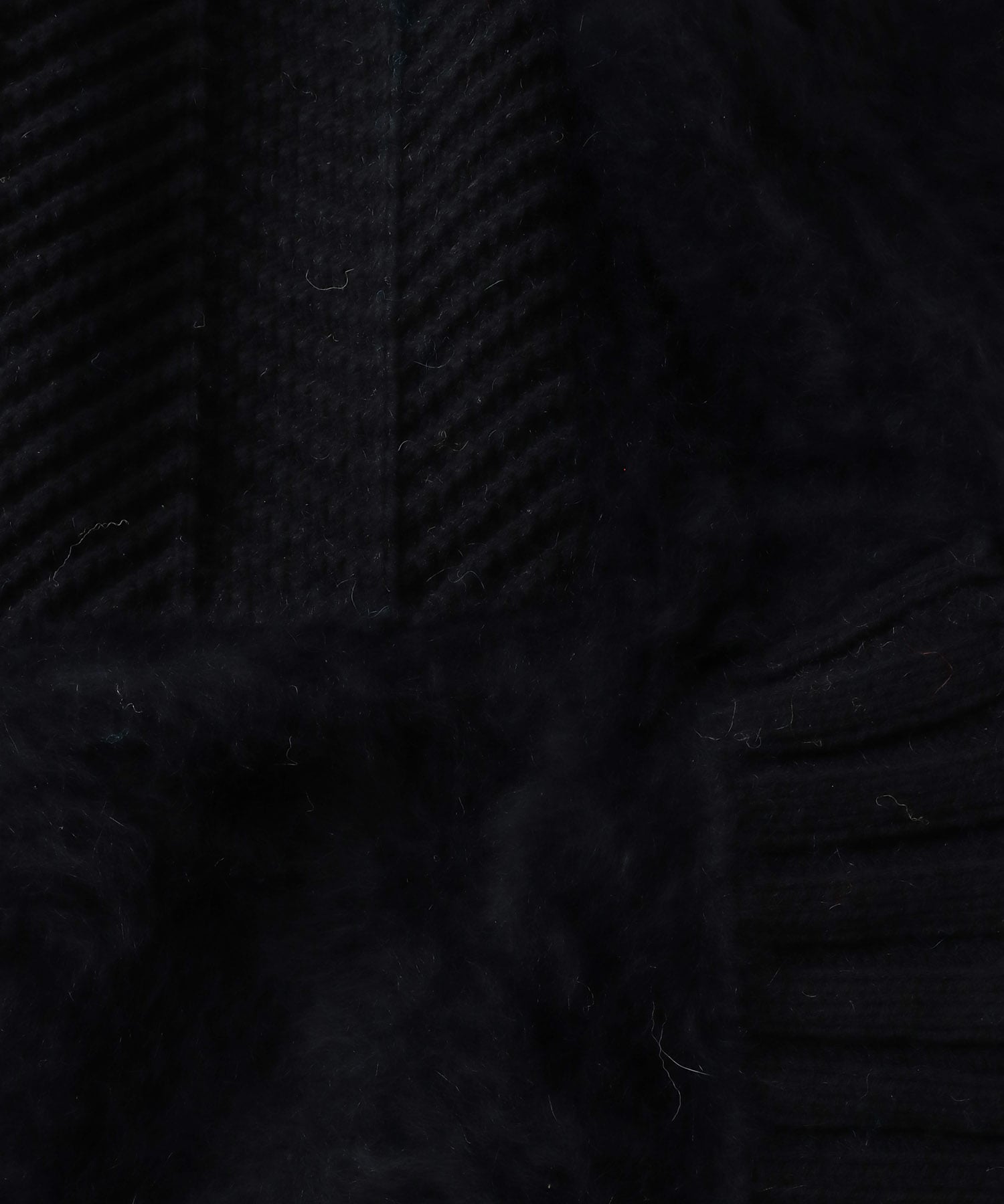 fox cashmere×code yarn cardigan