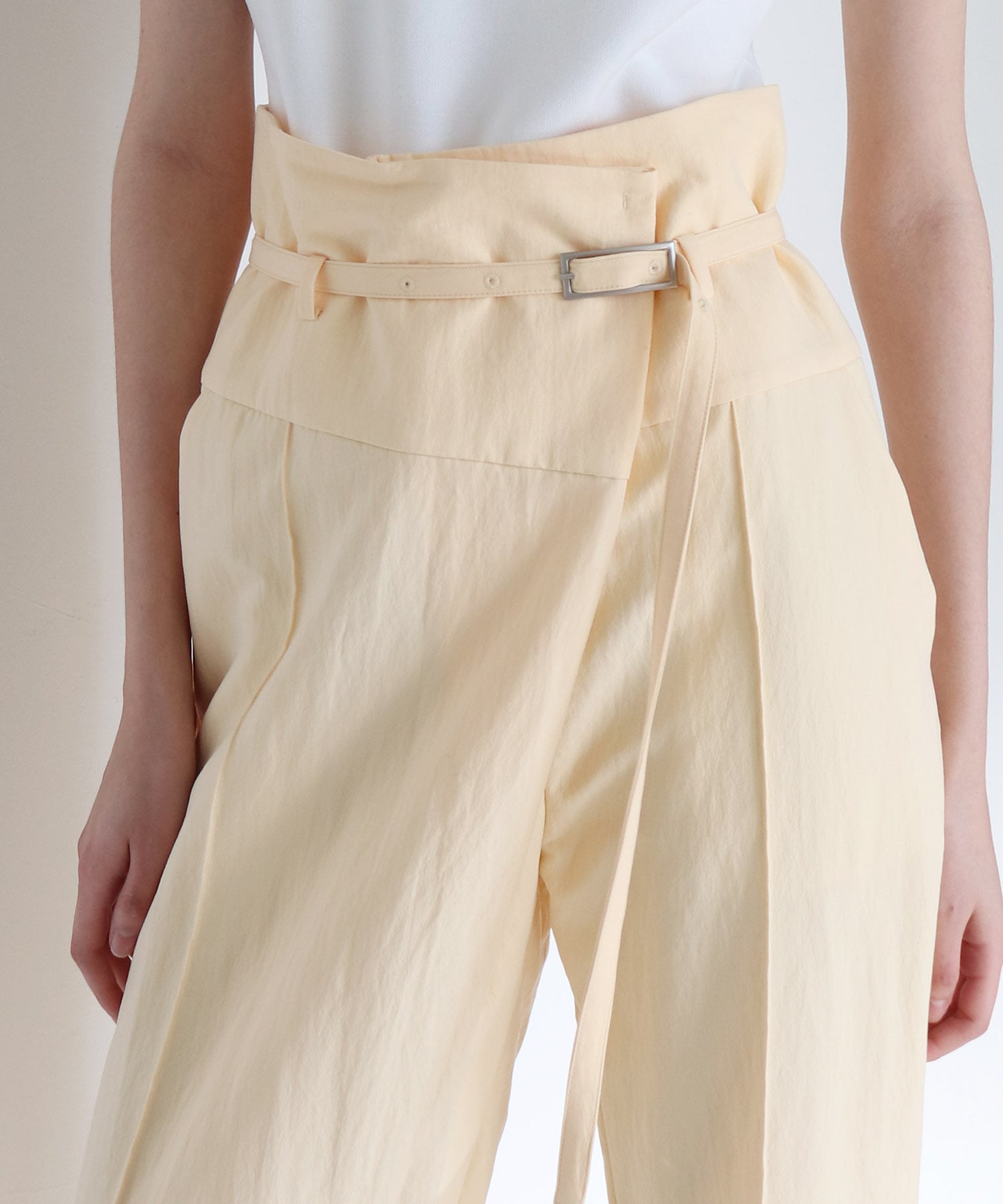 high waist pin tuck pants