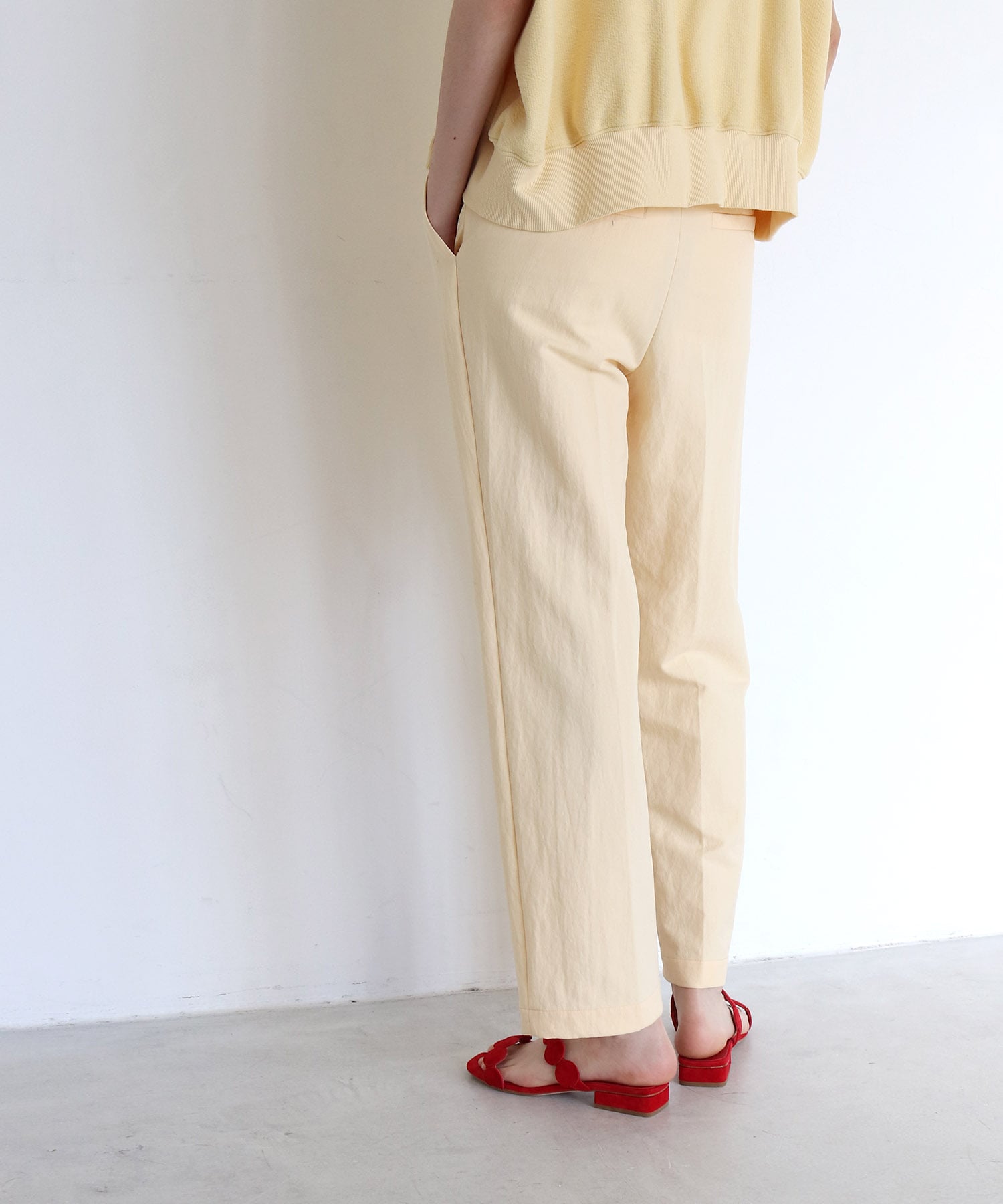 high waist pin tuck pants