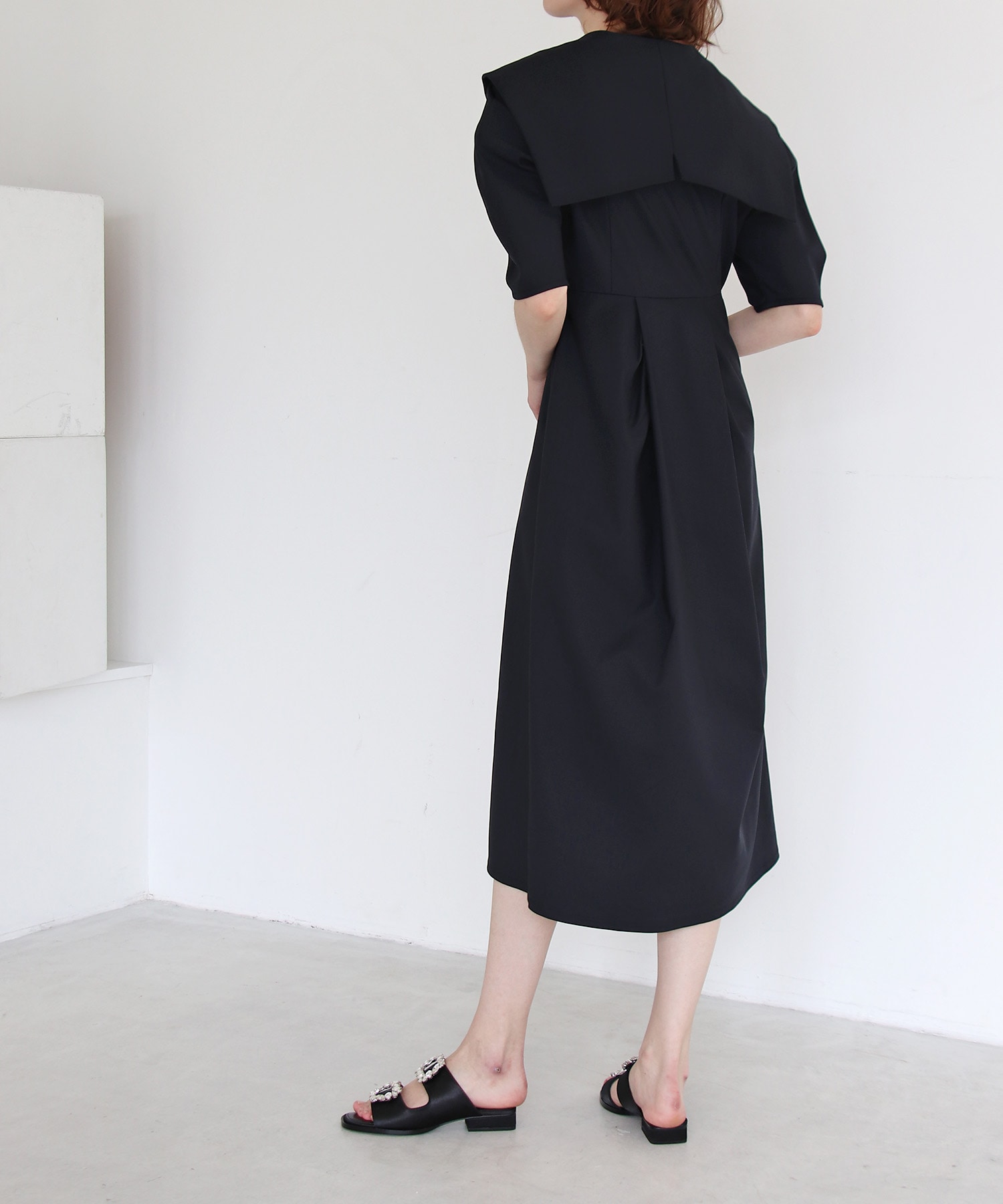 square collar dress