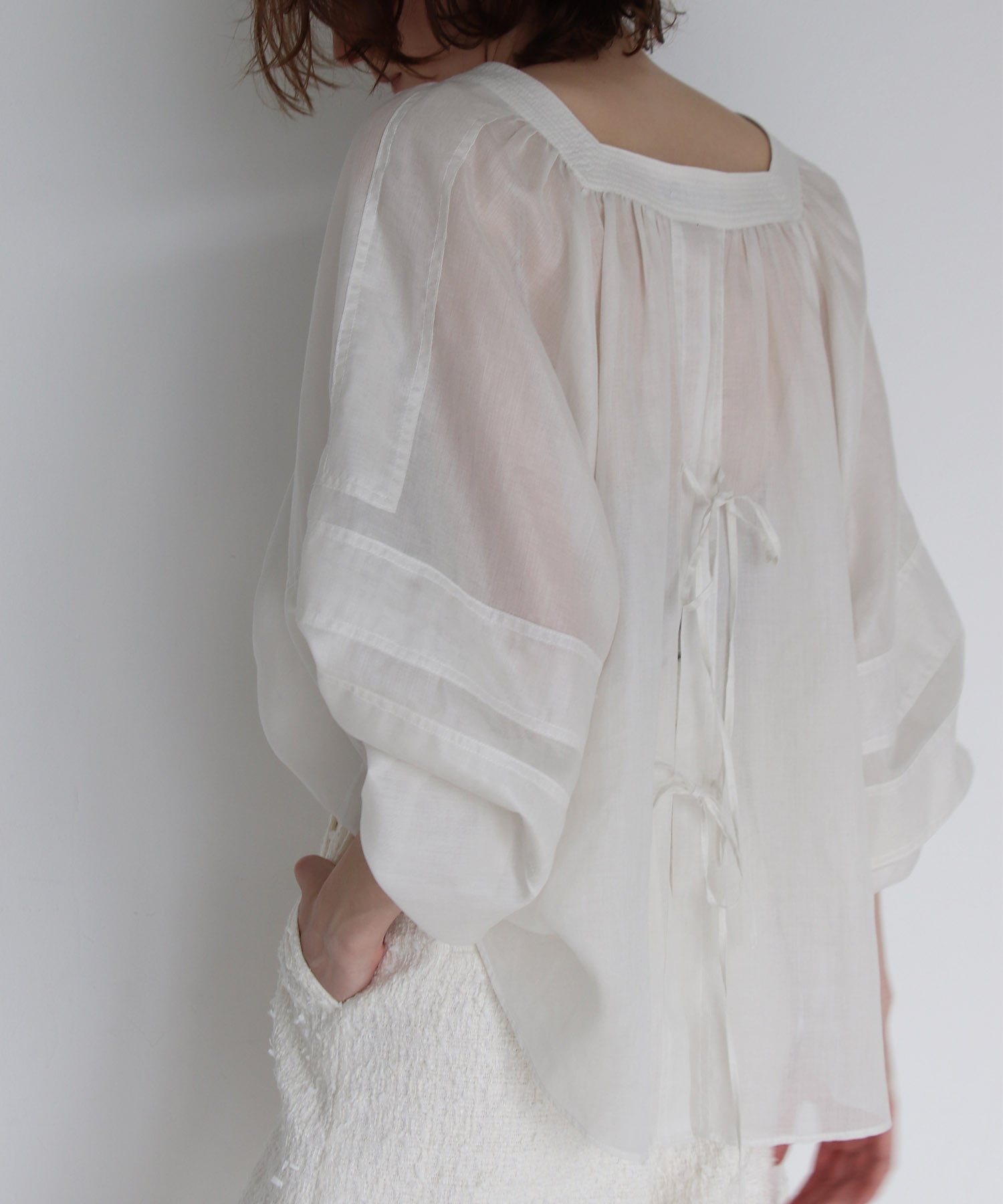 peasants volume sleeve blouse | AND ON JIONE STORE（アンドオン