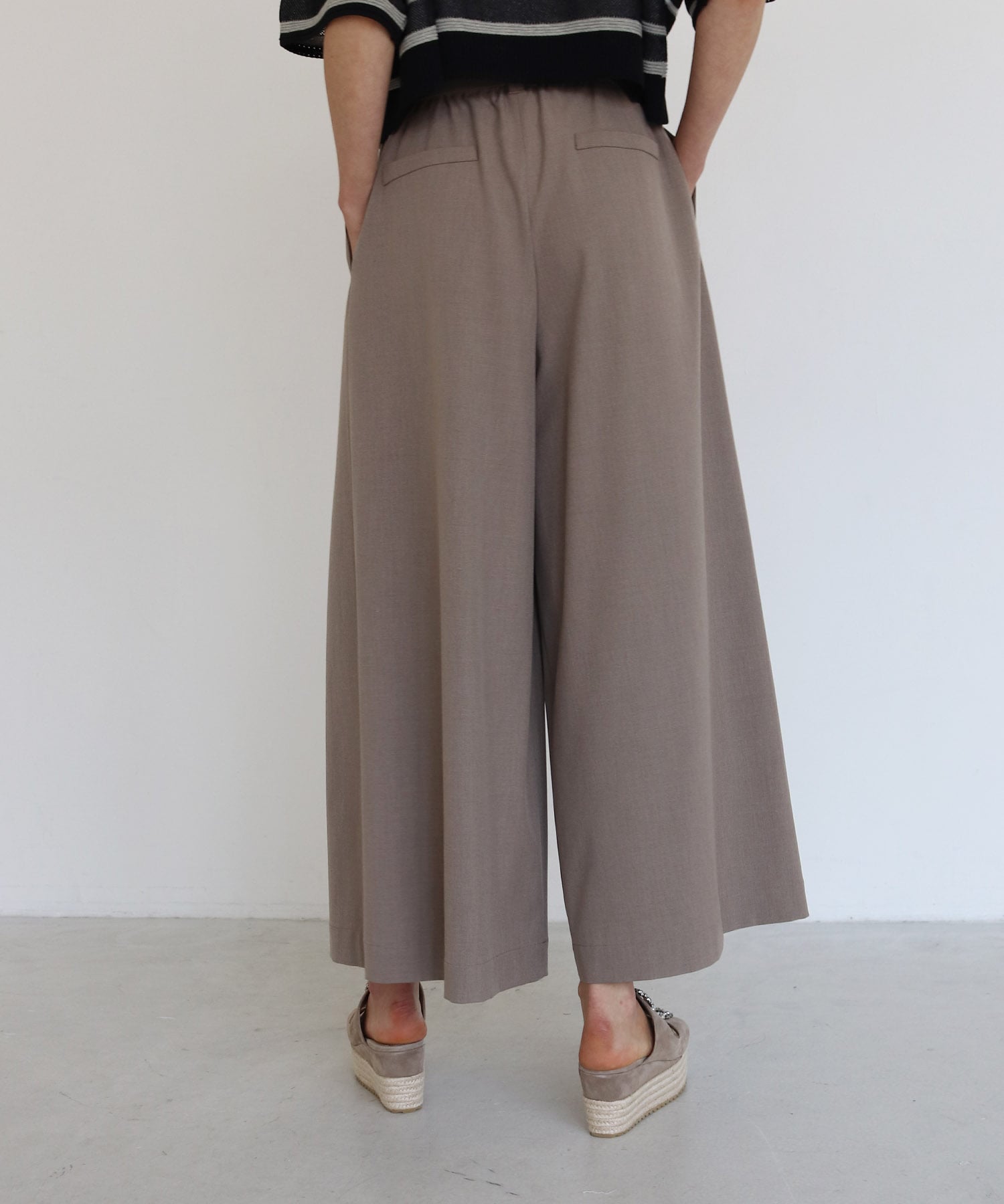 T/R stretch baggy pants