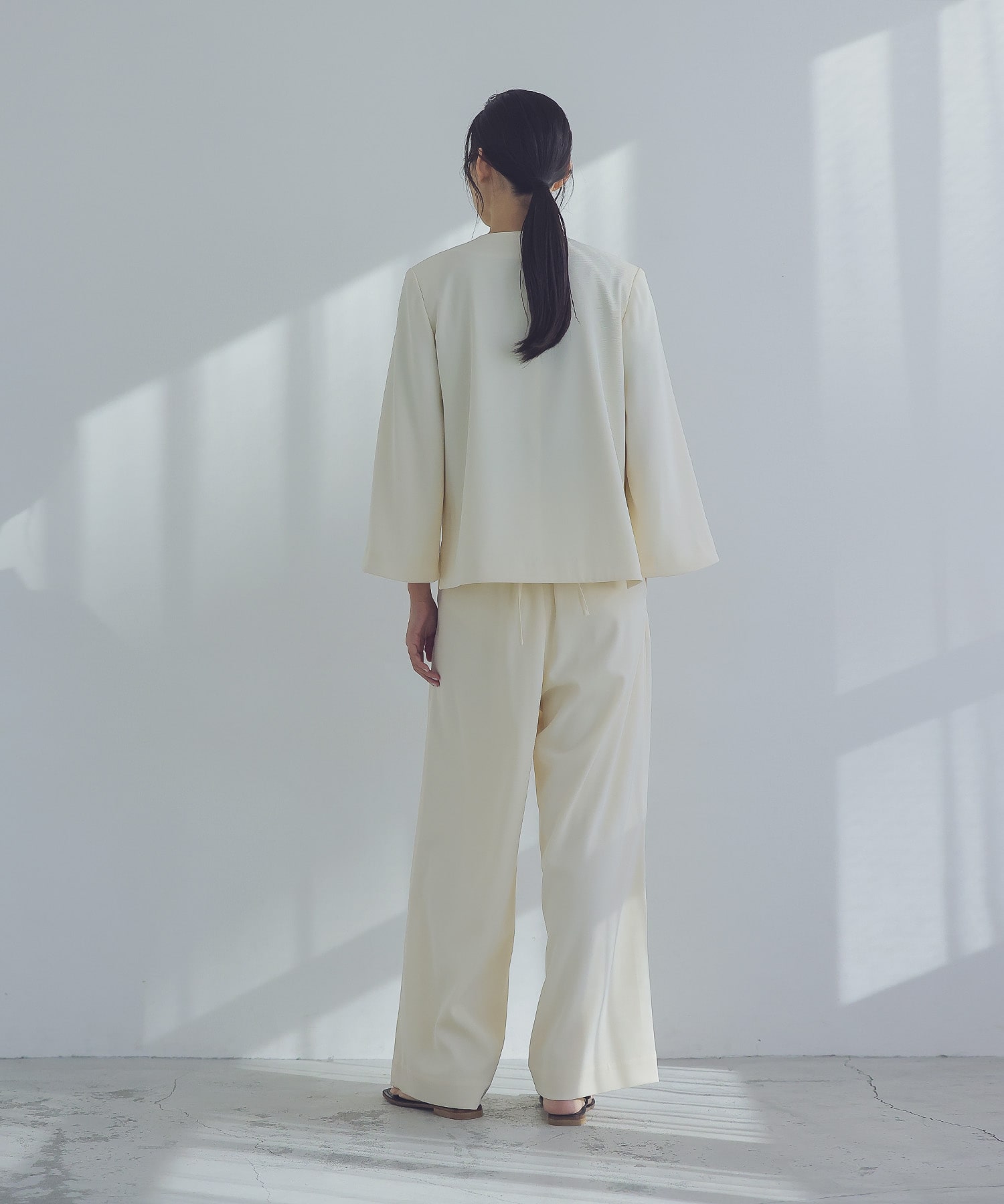 2way back lace up wide pants | AND ON JIONE STORE（アンドオン 