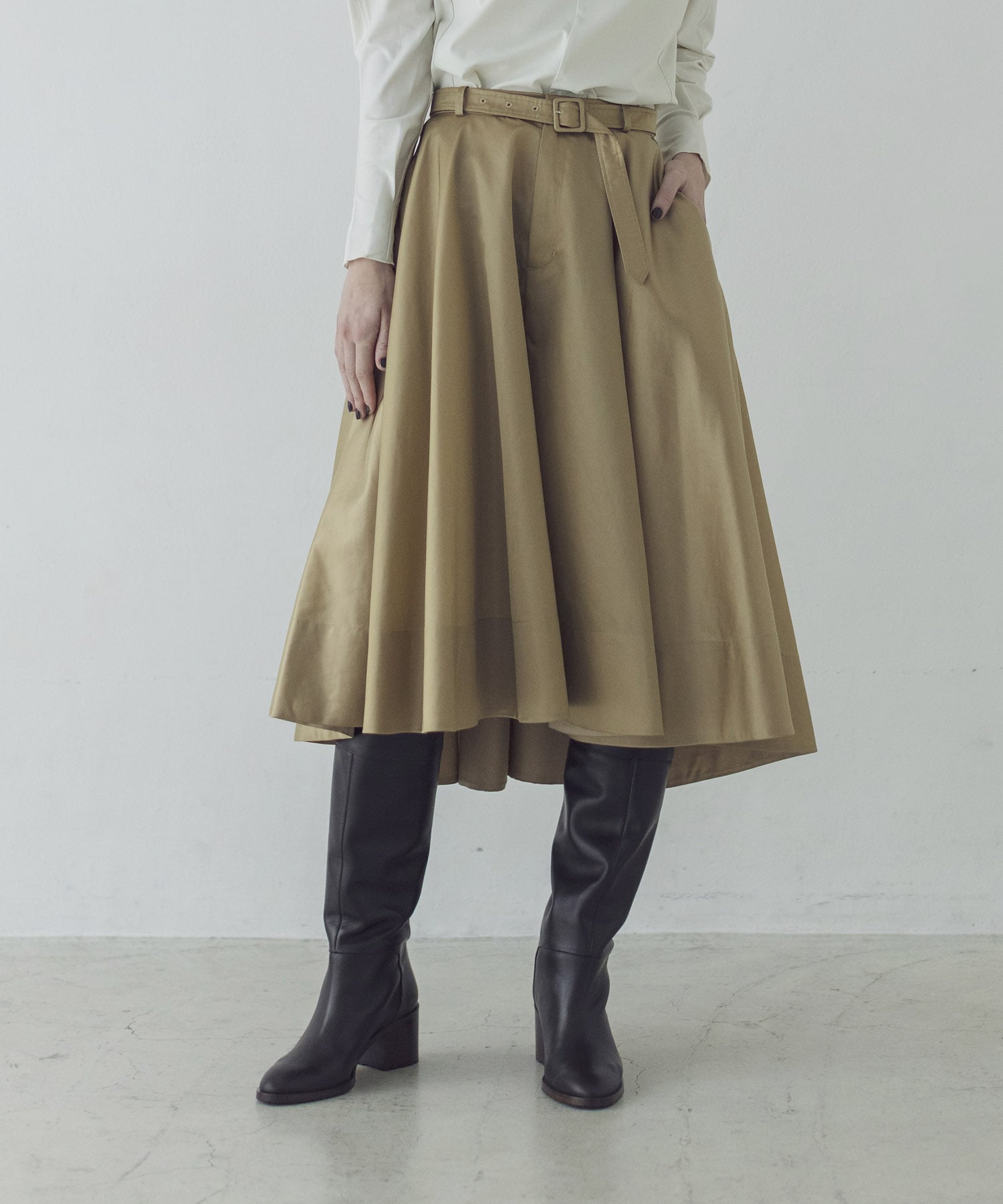 shiny nylon belted flare skirt
