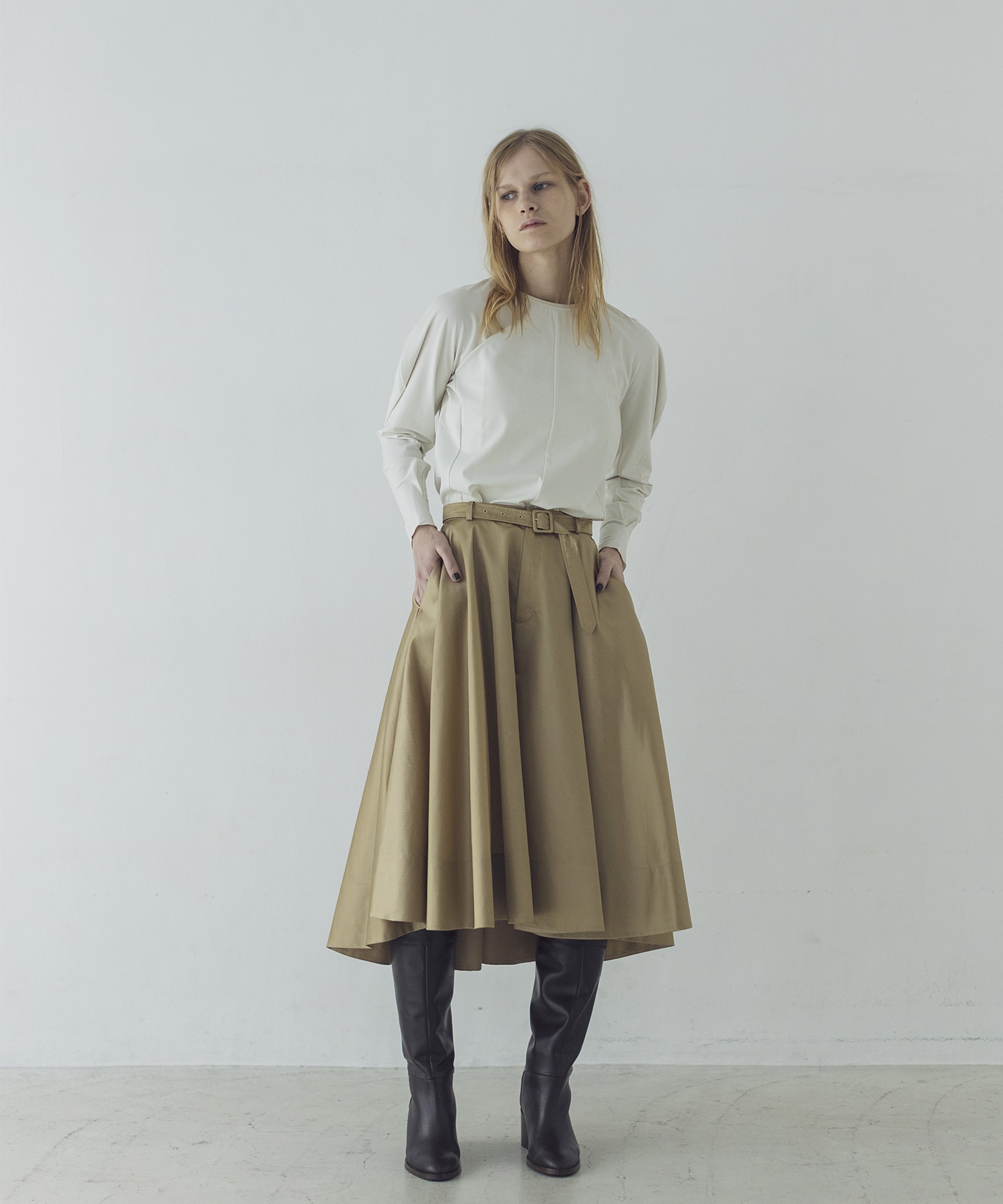 shiny nylon belted flare skirt