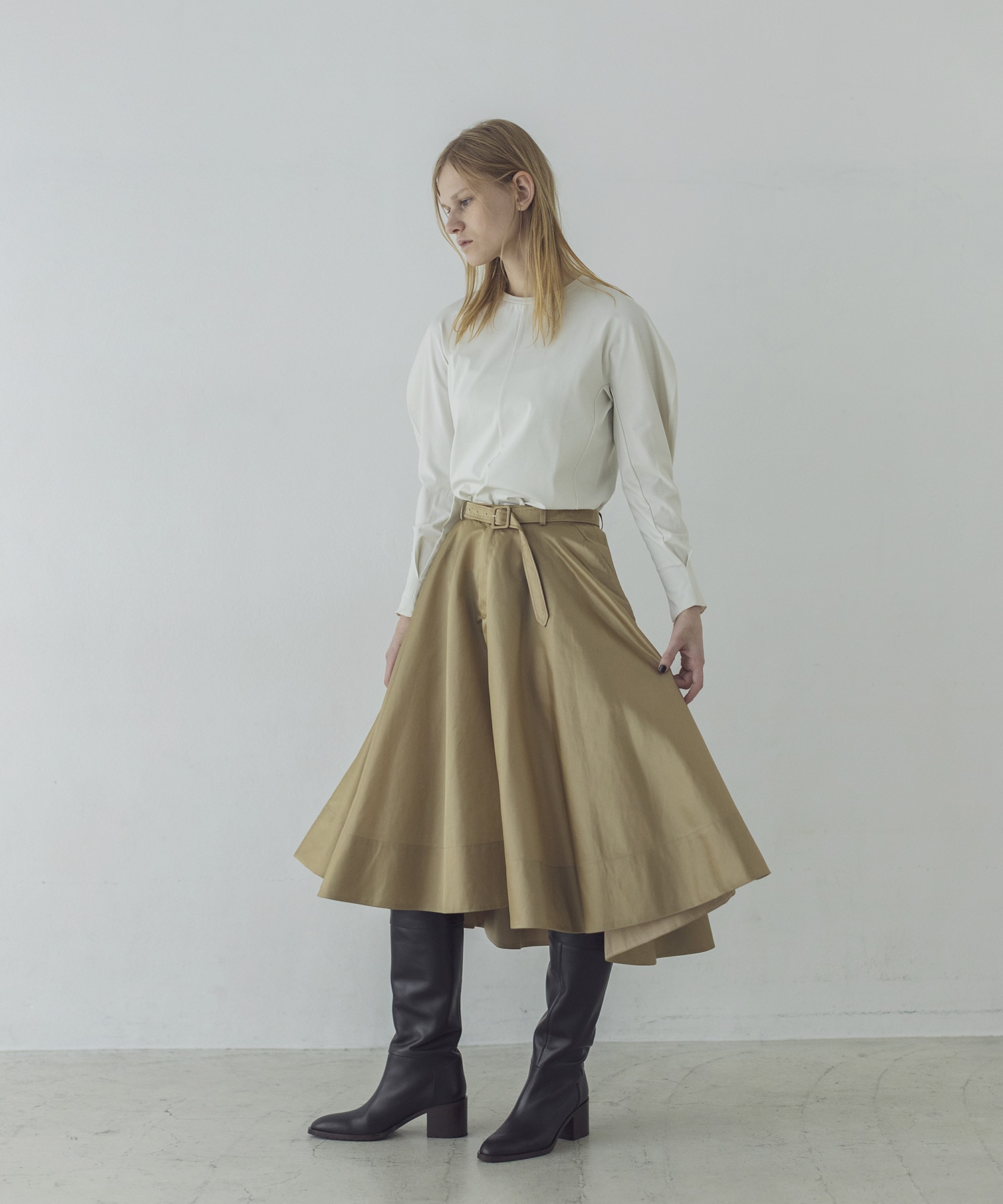 shiny nylon belted flare skirt