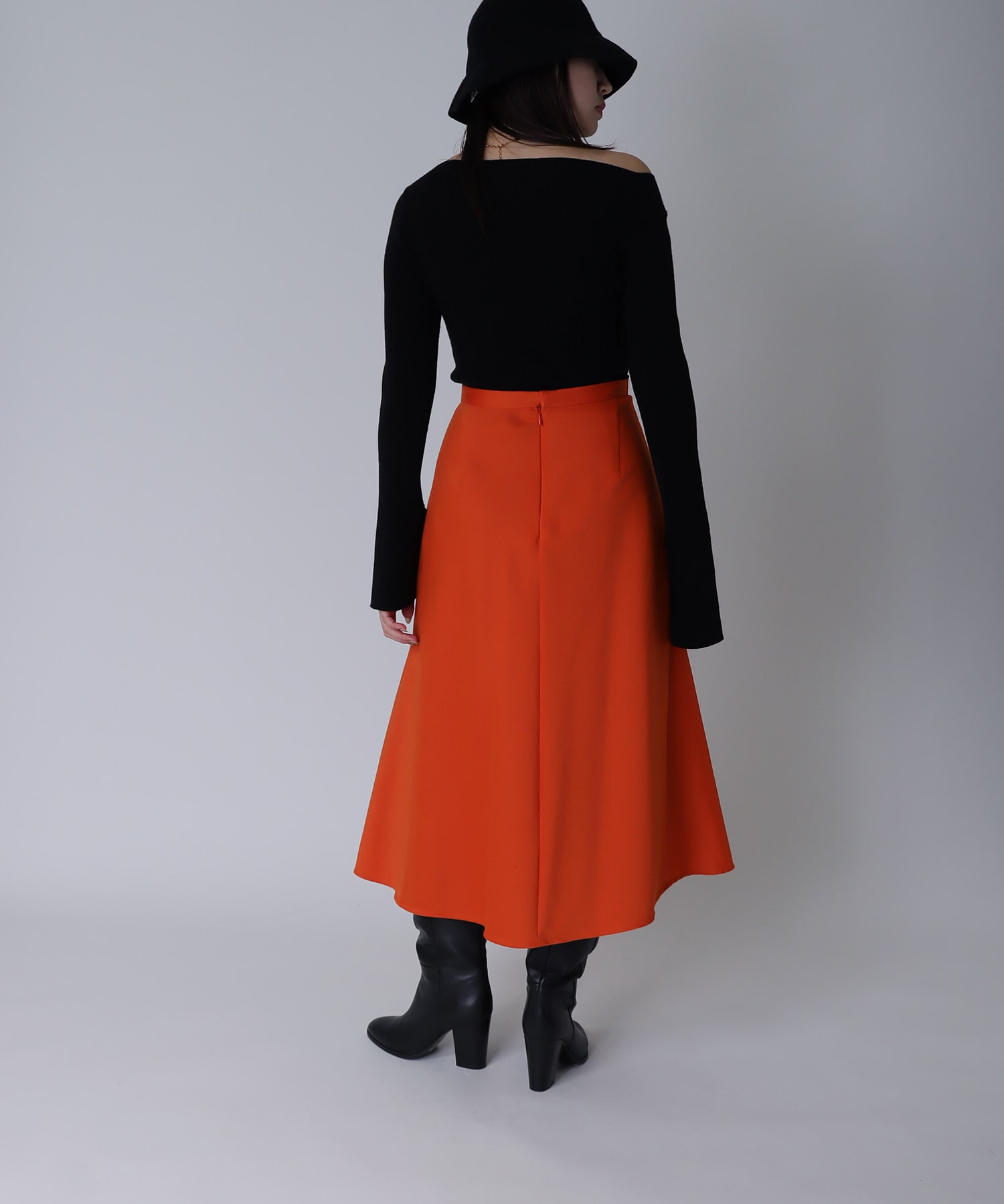 TW clean flare skirt