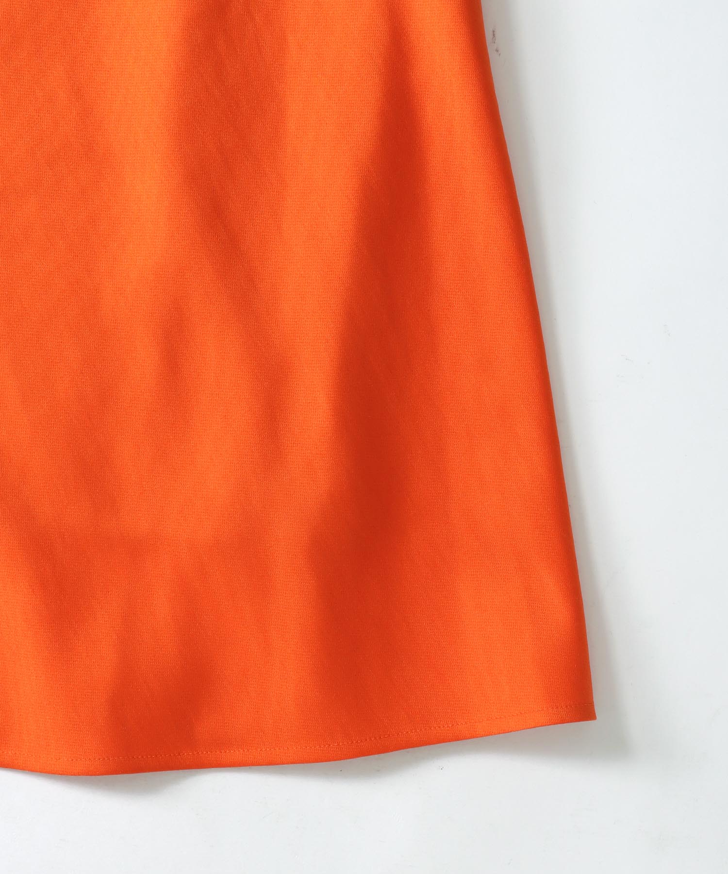 TW clean flare skirt