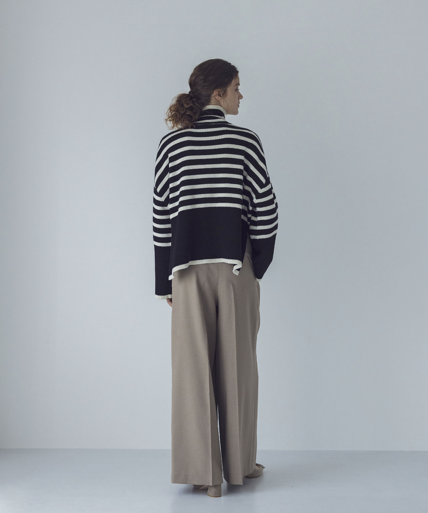 SARADORA two tuck buggy pants