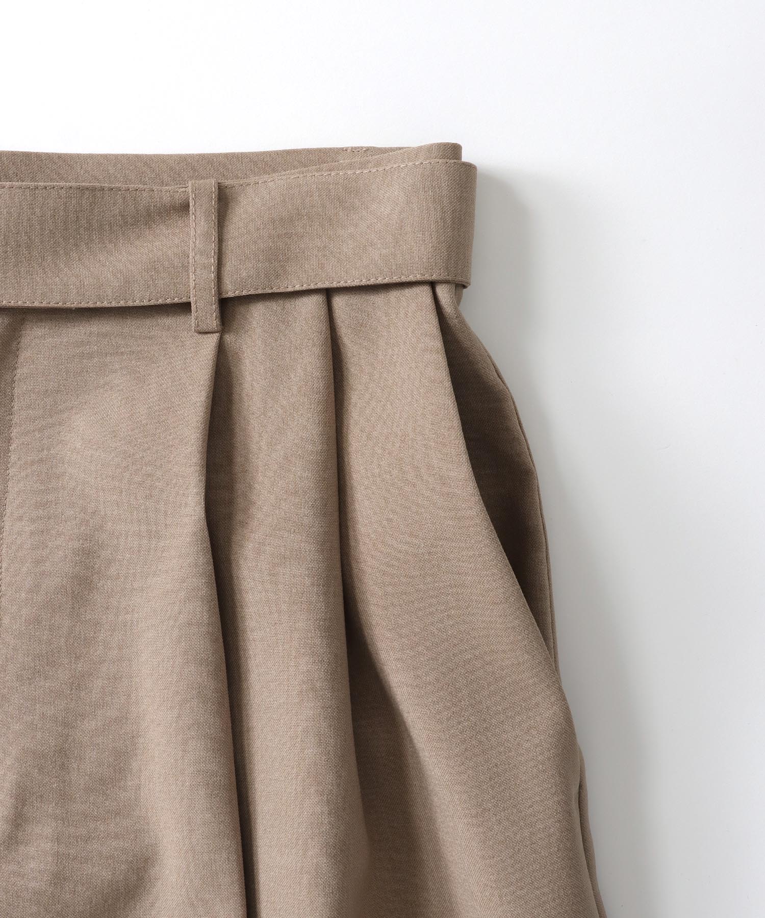 SARADORA two tuck buggy pants